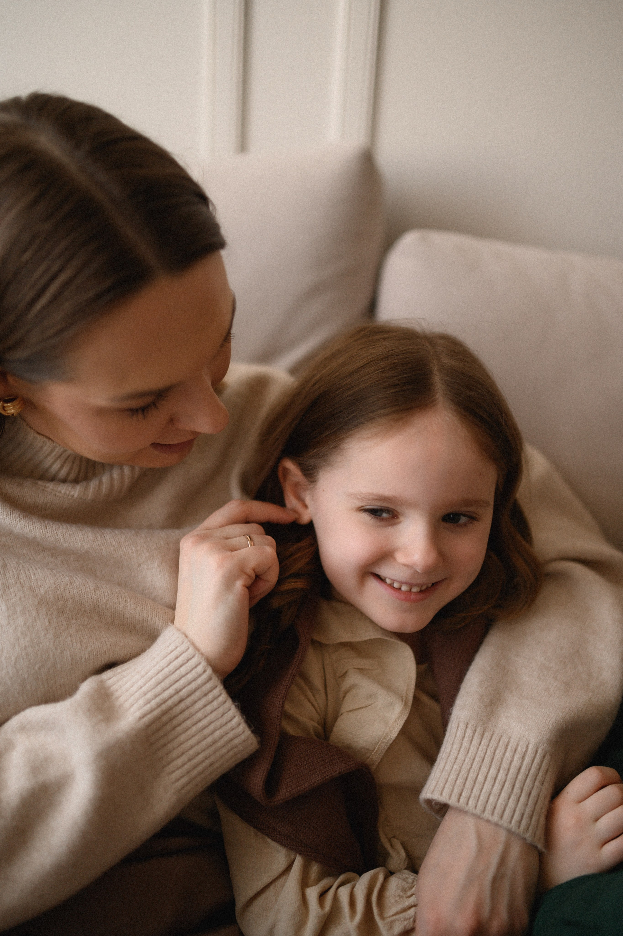Валентин, Ирина, Евсей, Кира и Агата дома. Семейный и свадебный lifestyle-фотограф в Москве Мария Петрова