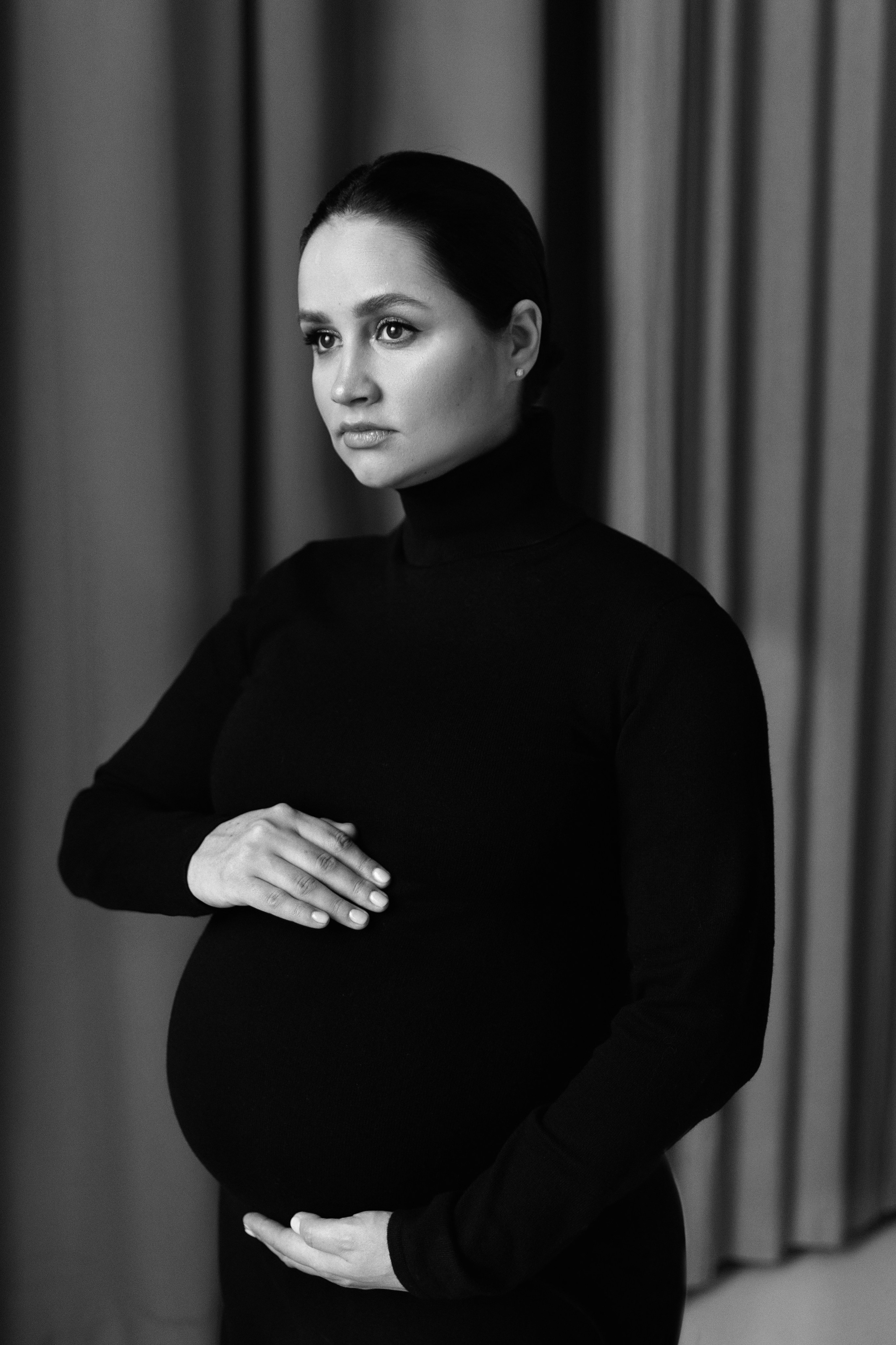 фотосессия Беременности лучший подарок для пары красиво показать животик и запечатлеть такой нежный момент 