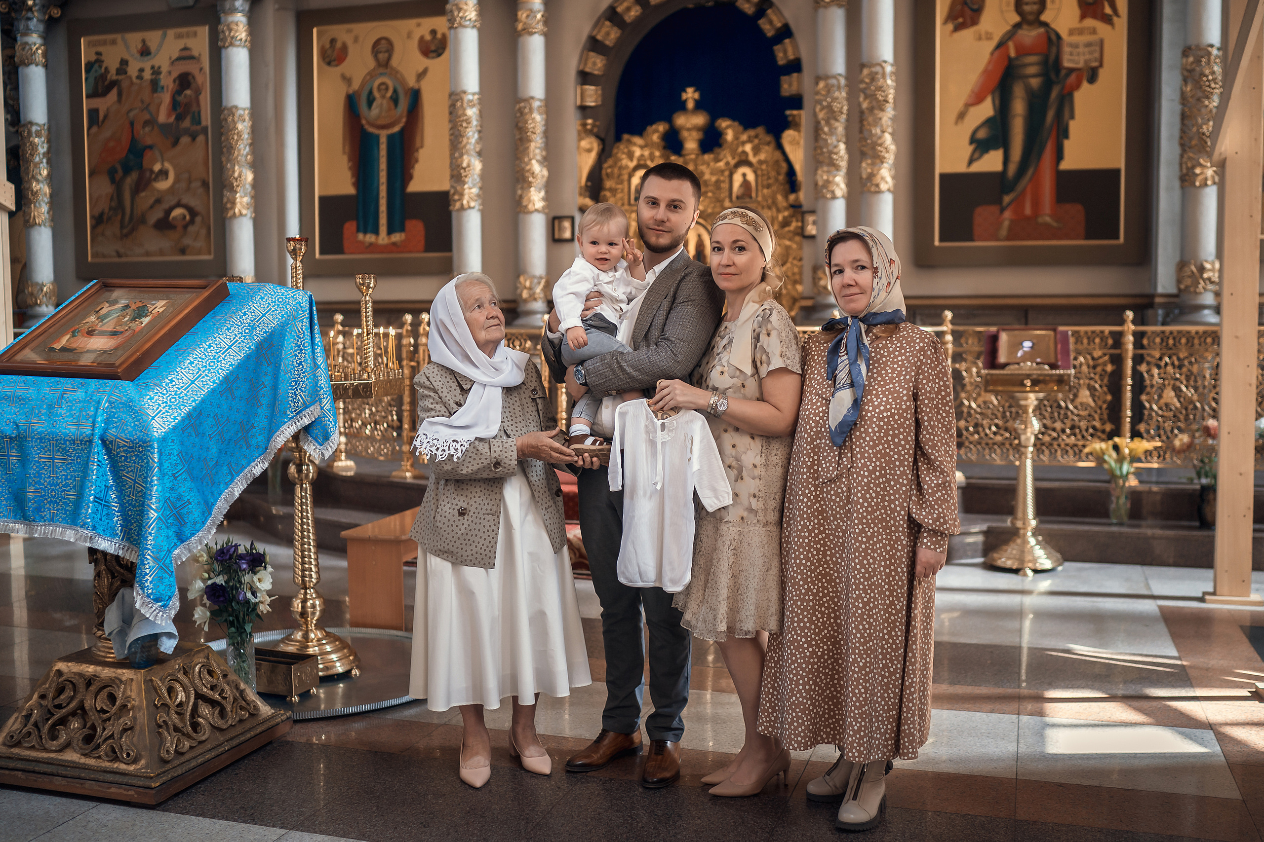 Крещение Максима, Храм Рождества Христова. Фотограф на Крещение и Венчание в Красноярске Рамазанова Юлия