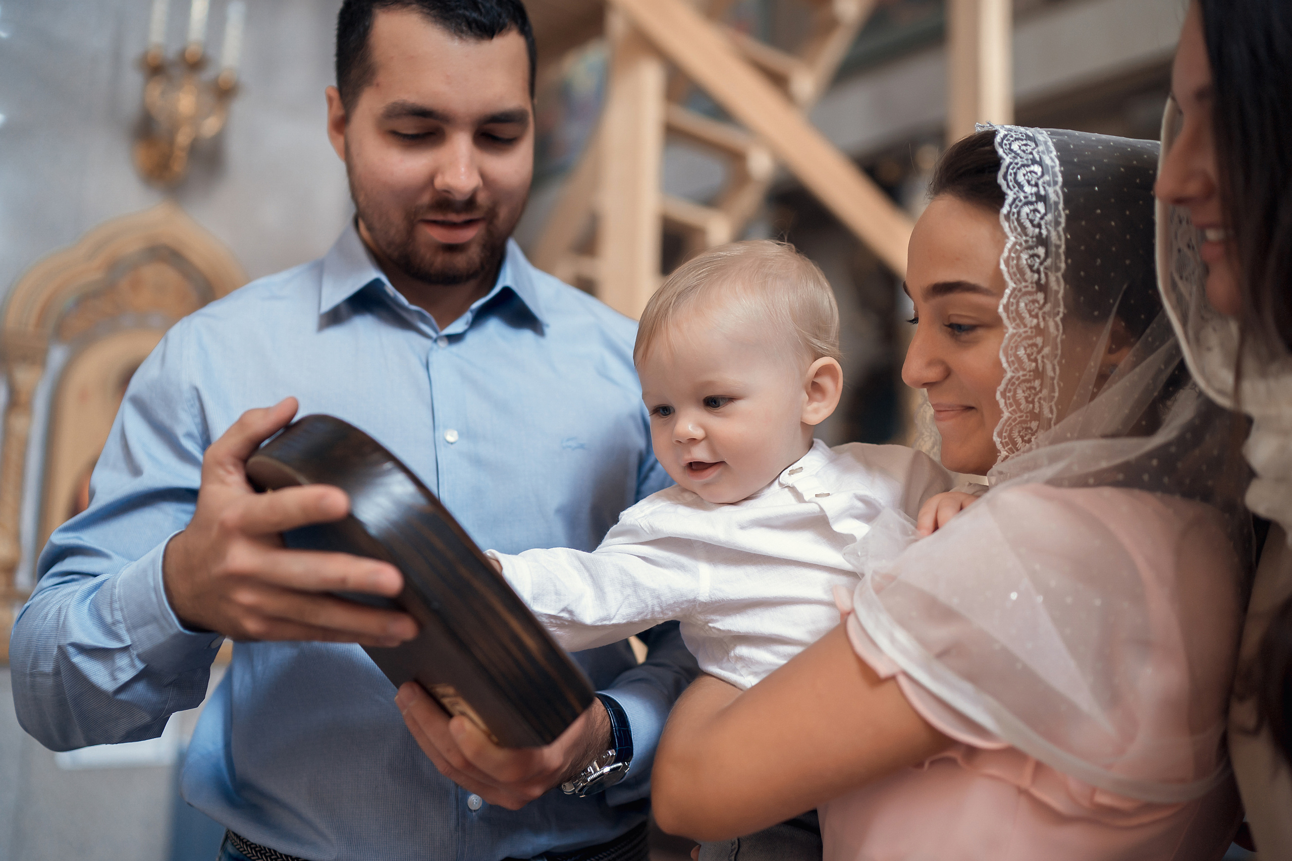 Крещение Максима, Храм Рождества Христова. Фотограф на Крещение и Венчание в Красноярске Рамазанова Юлия