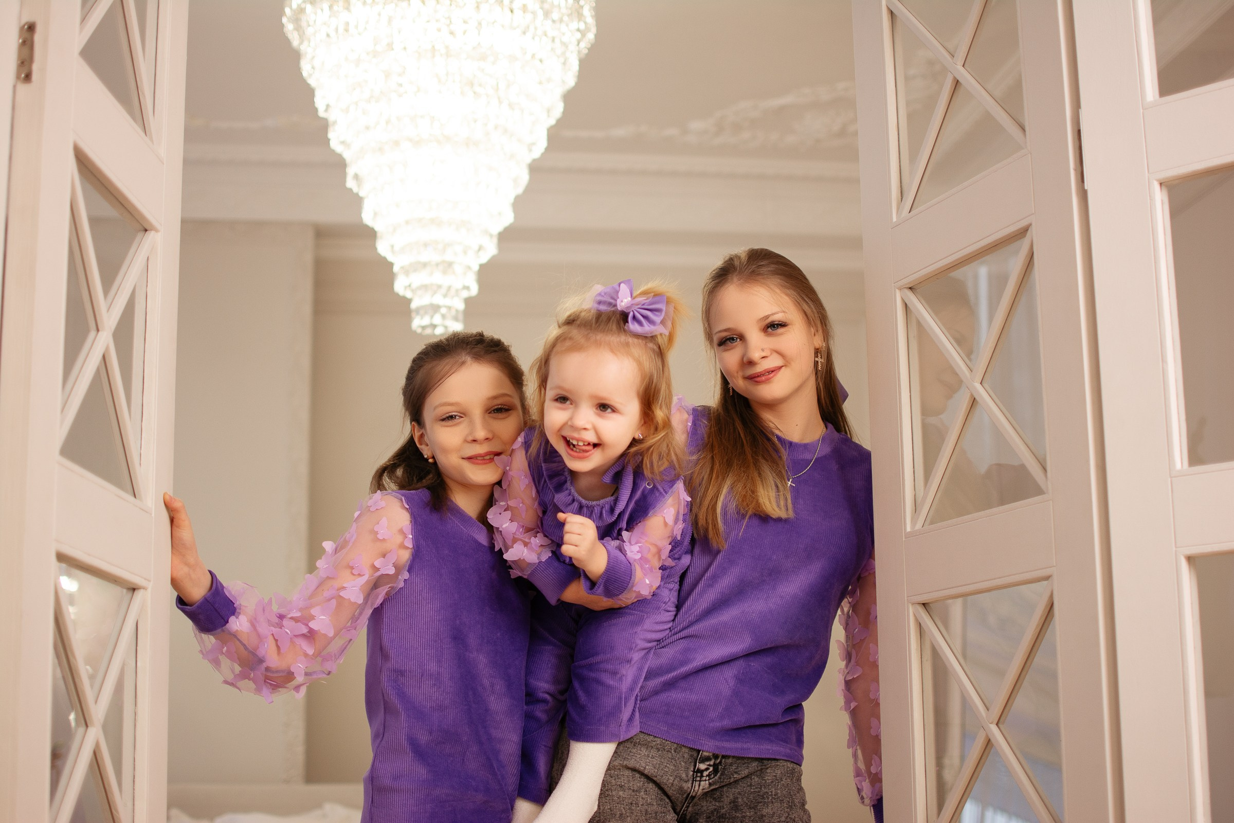 Роман, Елена, Полина, Мария, Иванна