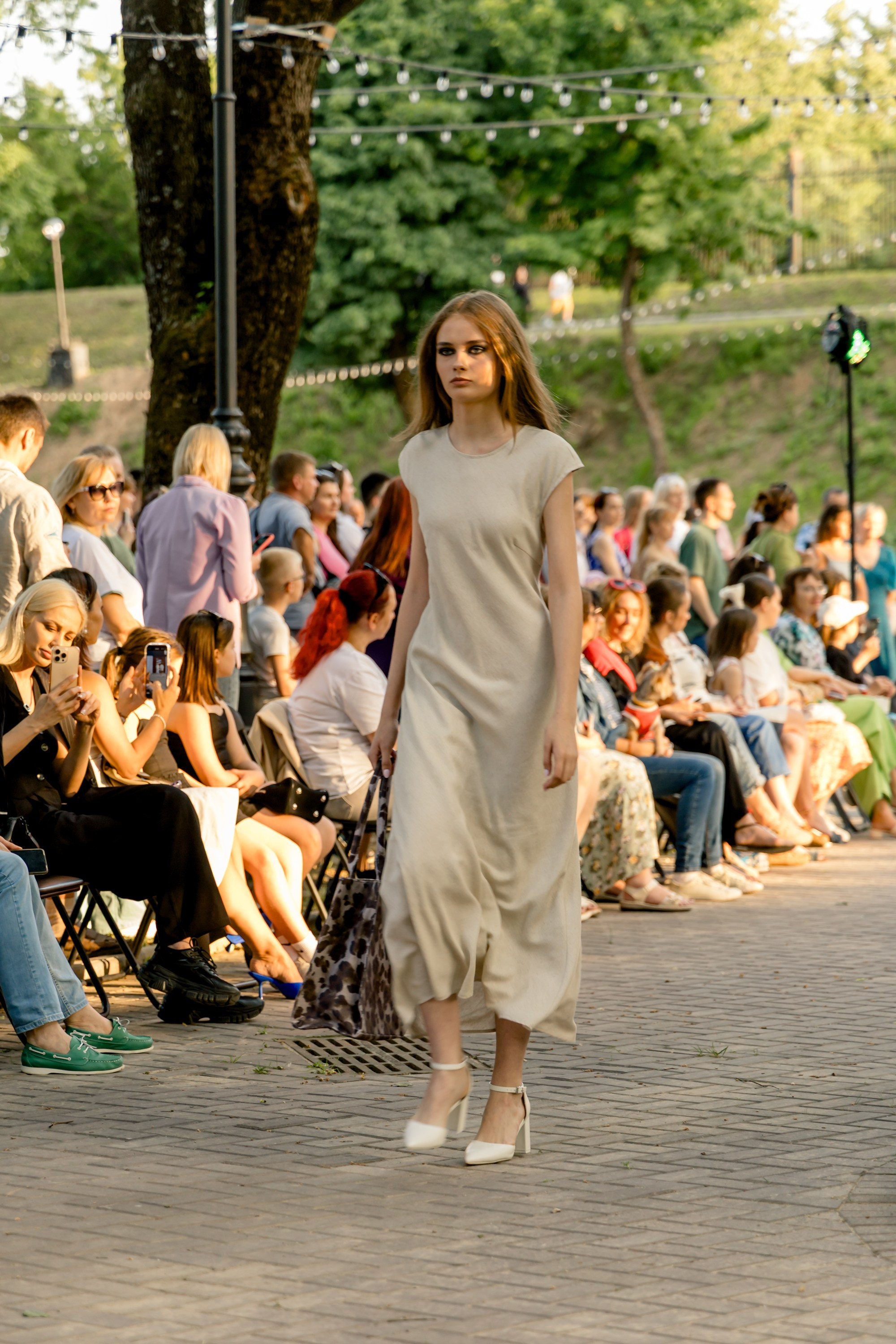 Smolensk Fashion Week 2025_показы_ДЕНЬ 1_ВЕЧЕРНИЙ ПОКАЗ_19:00. Главная