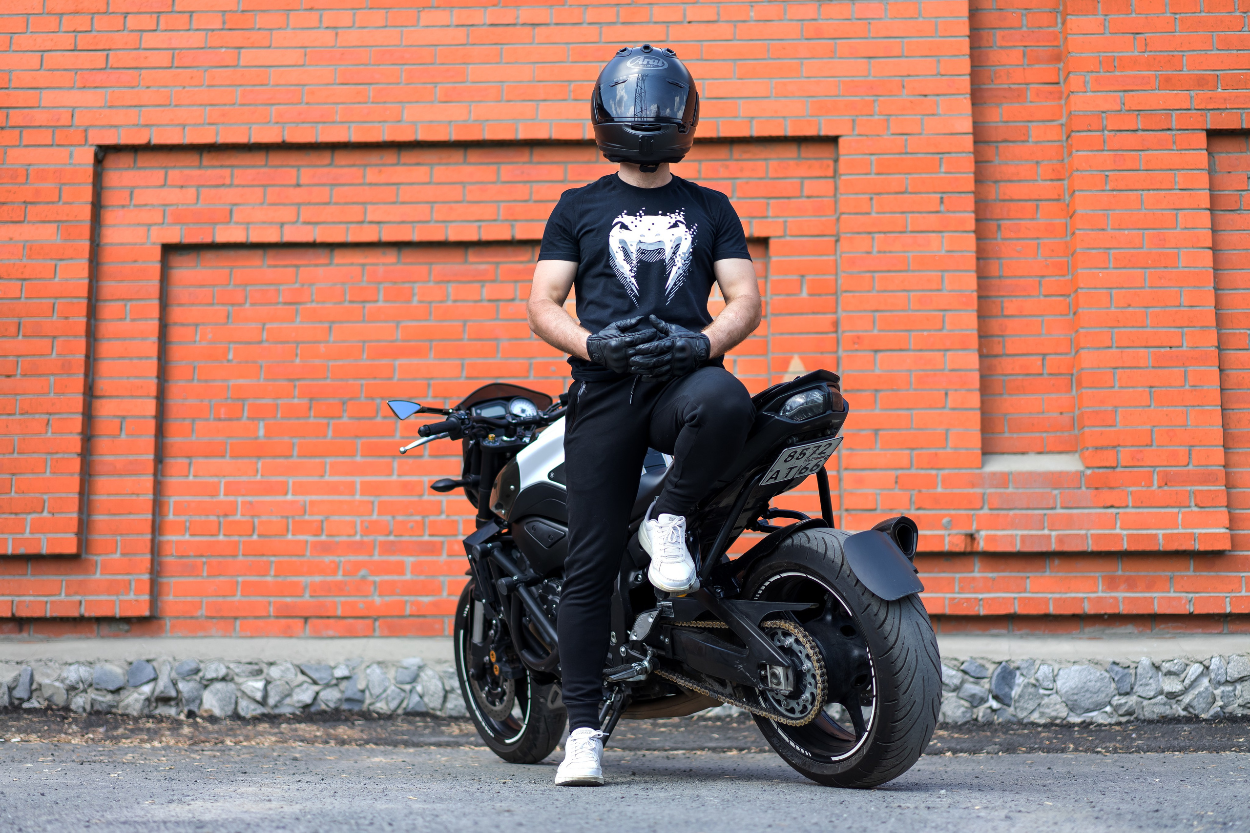 Мужская фотосессия на мотоцикле. Фотограф Екатеринбург Кокшарова Александра