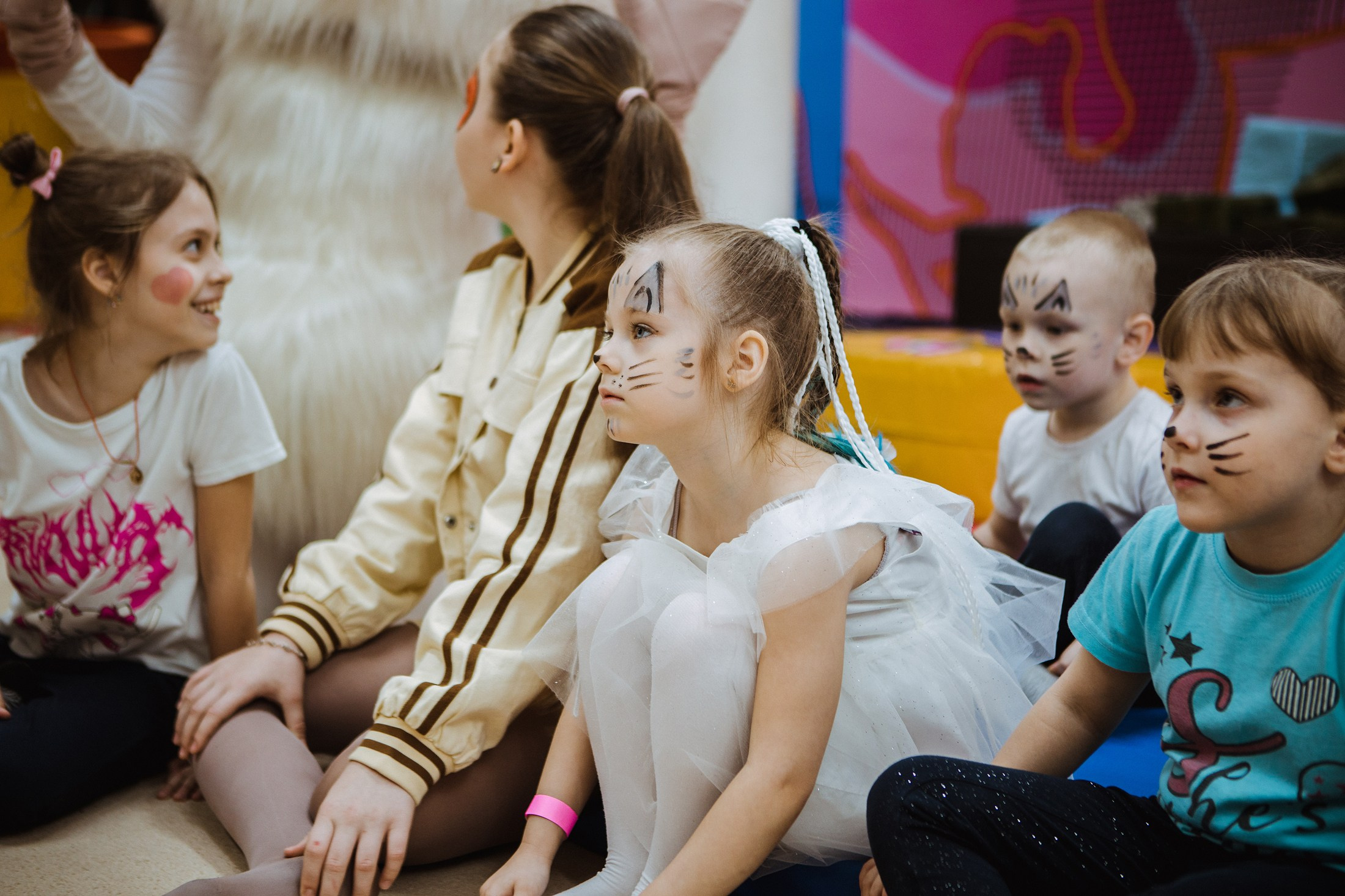 Ника, 5 лет. Батутлет, Волжский. Фотографы в городе Волгограде — Людмила Агеева и Алексей Околелов