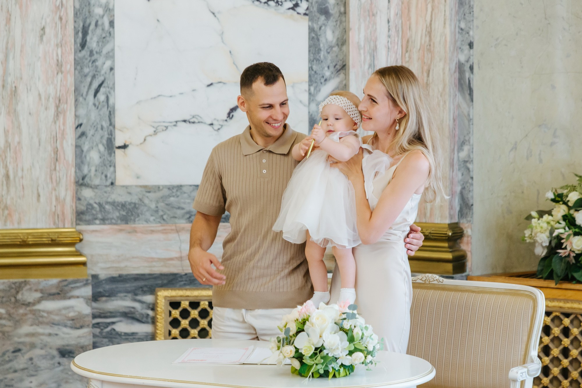 Детская регистрация Дворец малютки СПб. Фотограф крещение венчание в Петербурге! Помогает подобрать храм и посоветовал душевного батюшку в СПб