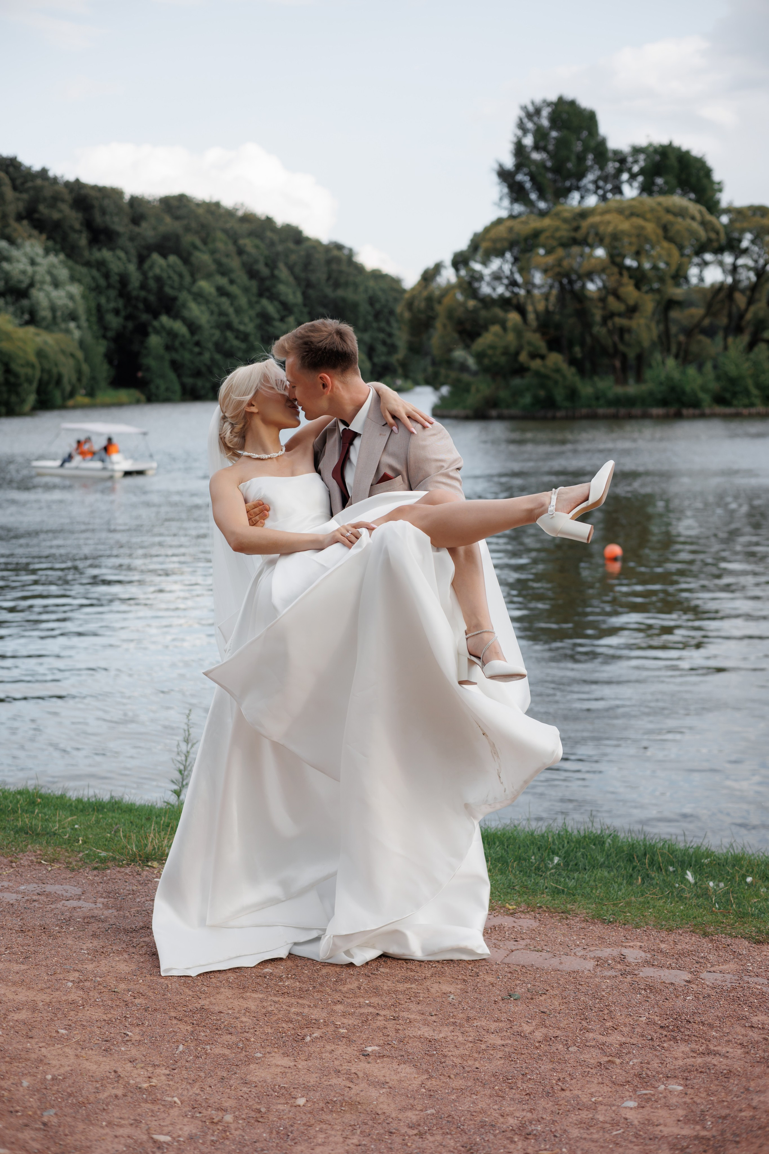 Отель «Милан», Шипиловский ЗАГС, прогулка в парке Царицыно. Свадебный и репортажный фотограф (Москва, Королев и другие)