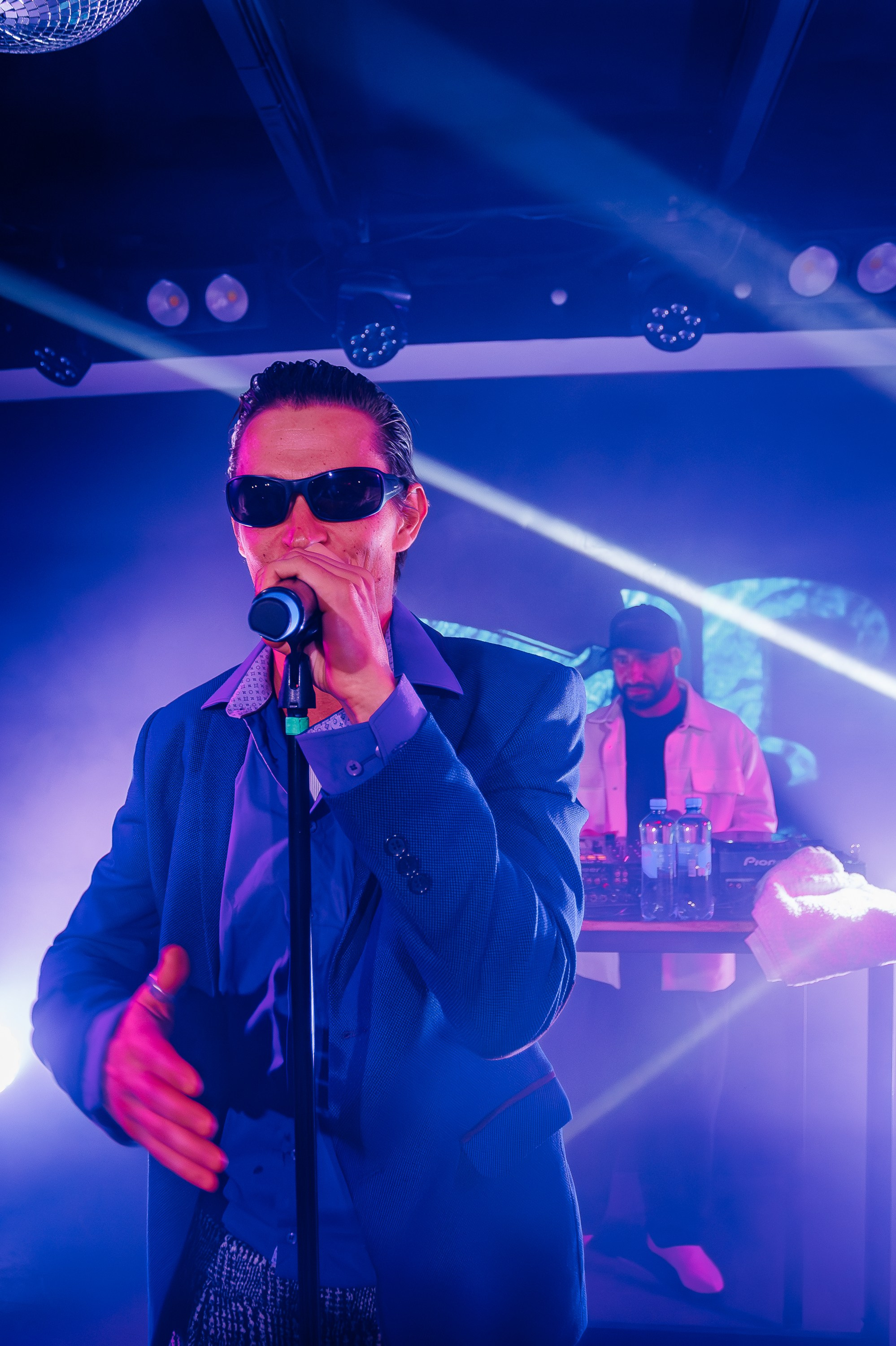 «КРАВЦ"_Чайка на пляже_Ялта_27.08.2025 г. Аминов Руслан | Фотограф