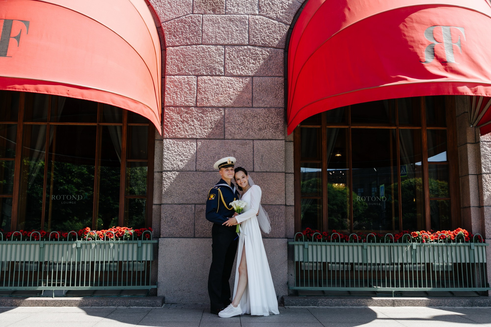 фотограф на свадьбу в спб, дворец бракосочетания в спб, подать документы для регистрации брака, загс петербурга петергоф, свадебный фотограф в спб, букет для невесты купить, костюм на свадьбу выбрать где спб, аренда машины на свадьбу