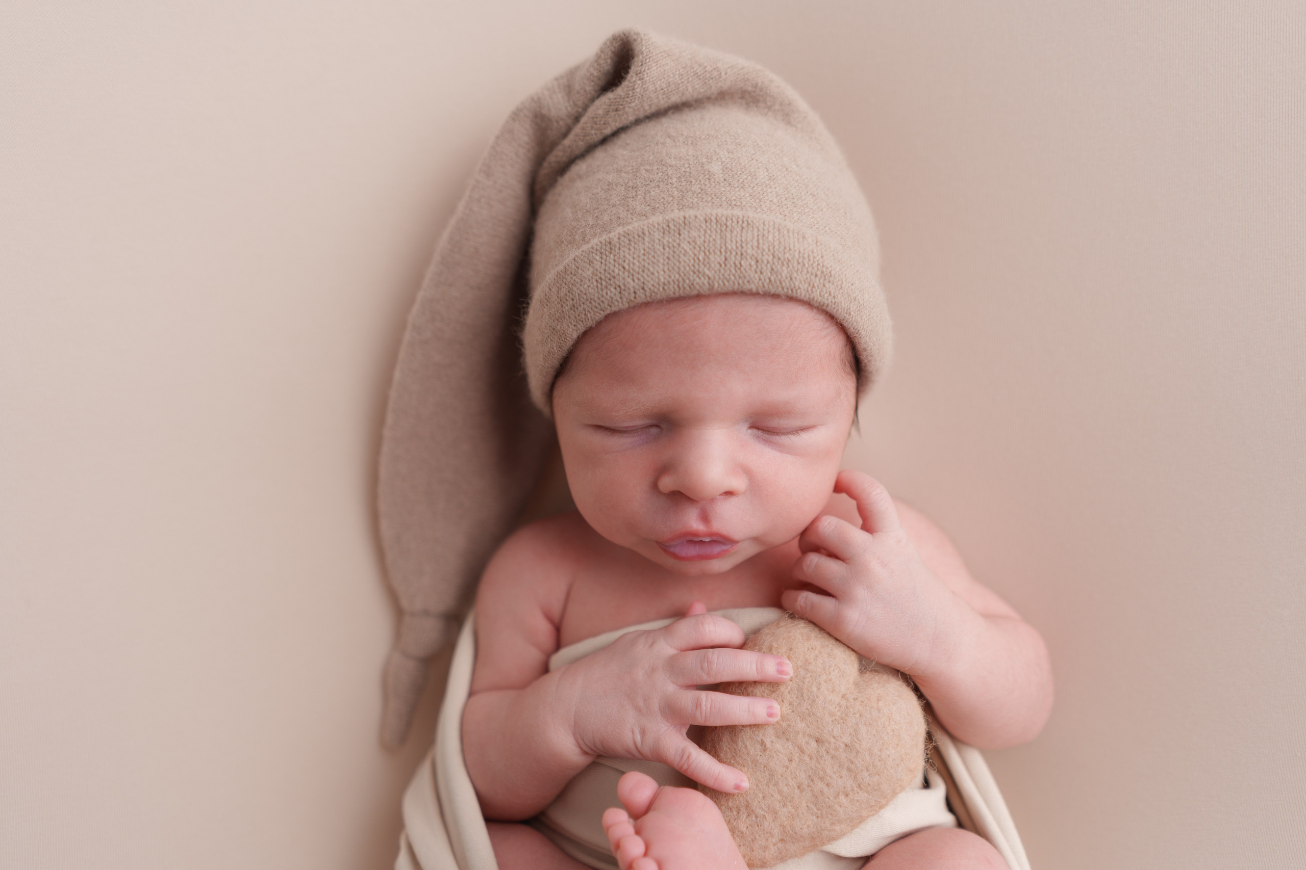 ✨. Профессиональный фотограф новорожденных Тверь