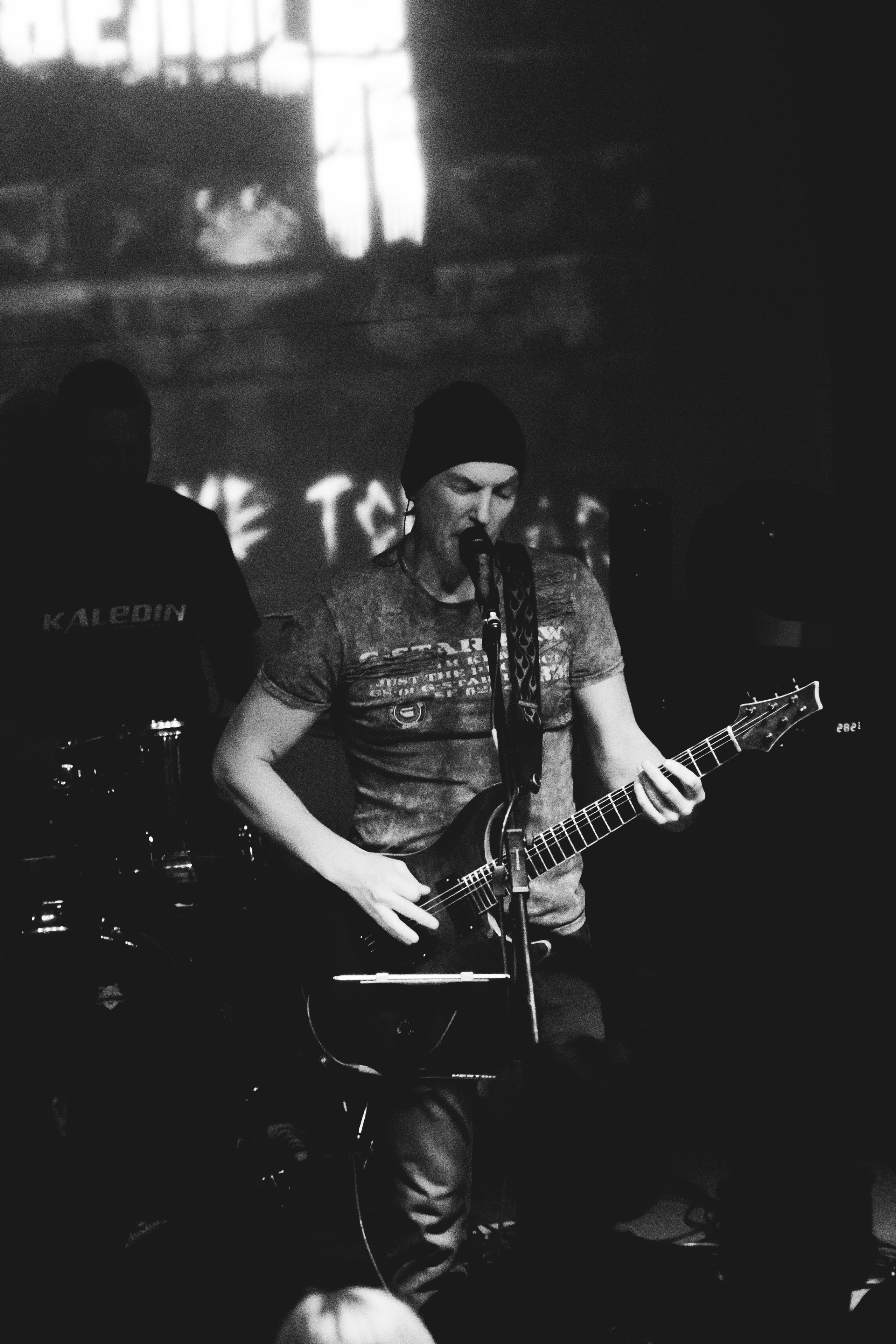 Черный обелиск. Красноярск, 08.04.2025, Эрмитаж. Фотограф Регина Крикунова г. Красноярск