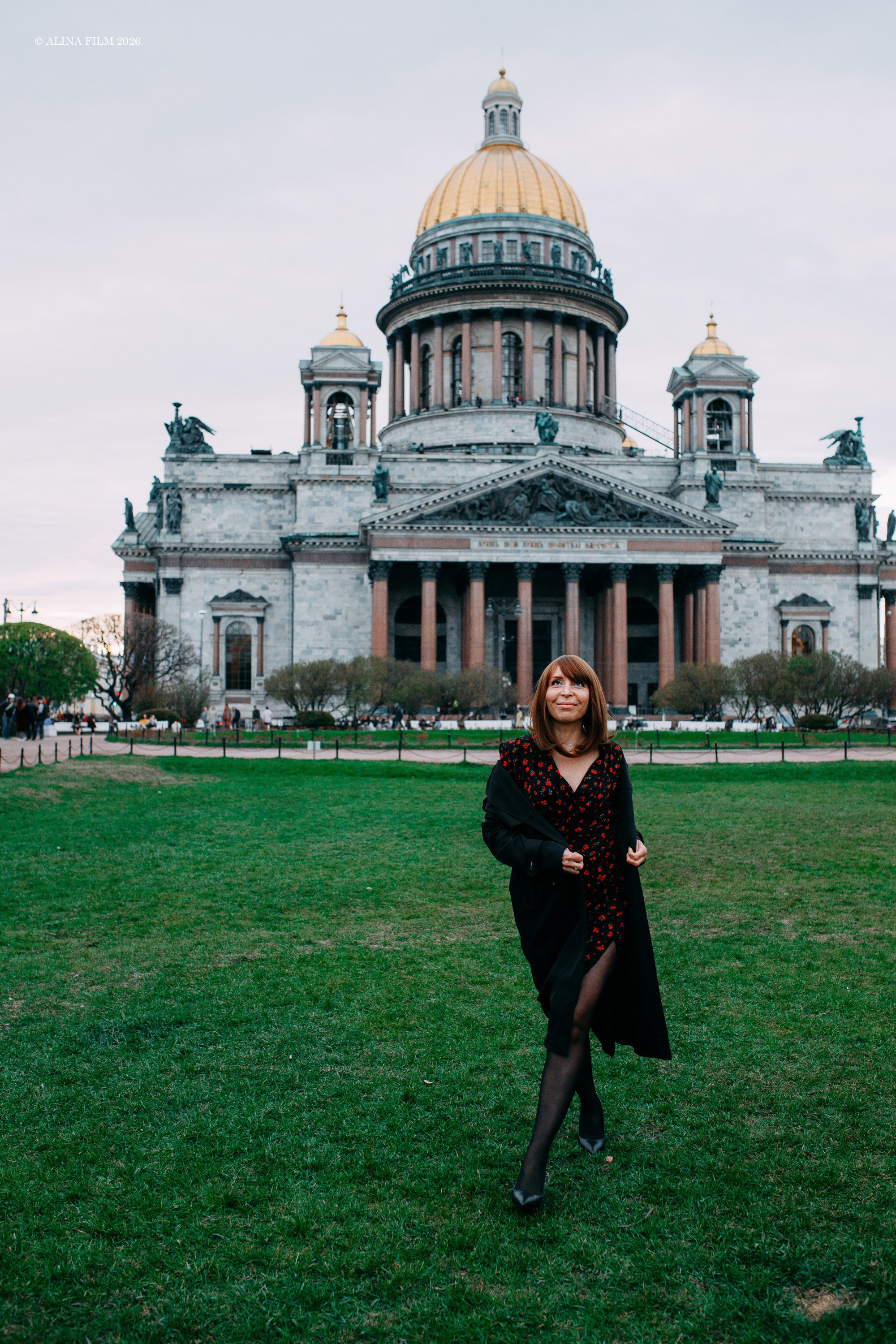 Фотосессия у Астории. Фотограф в Санкт-Петербурге Alina Film