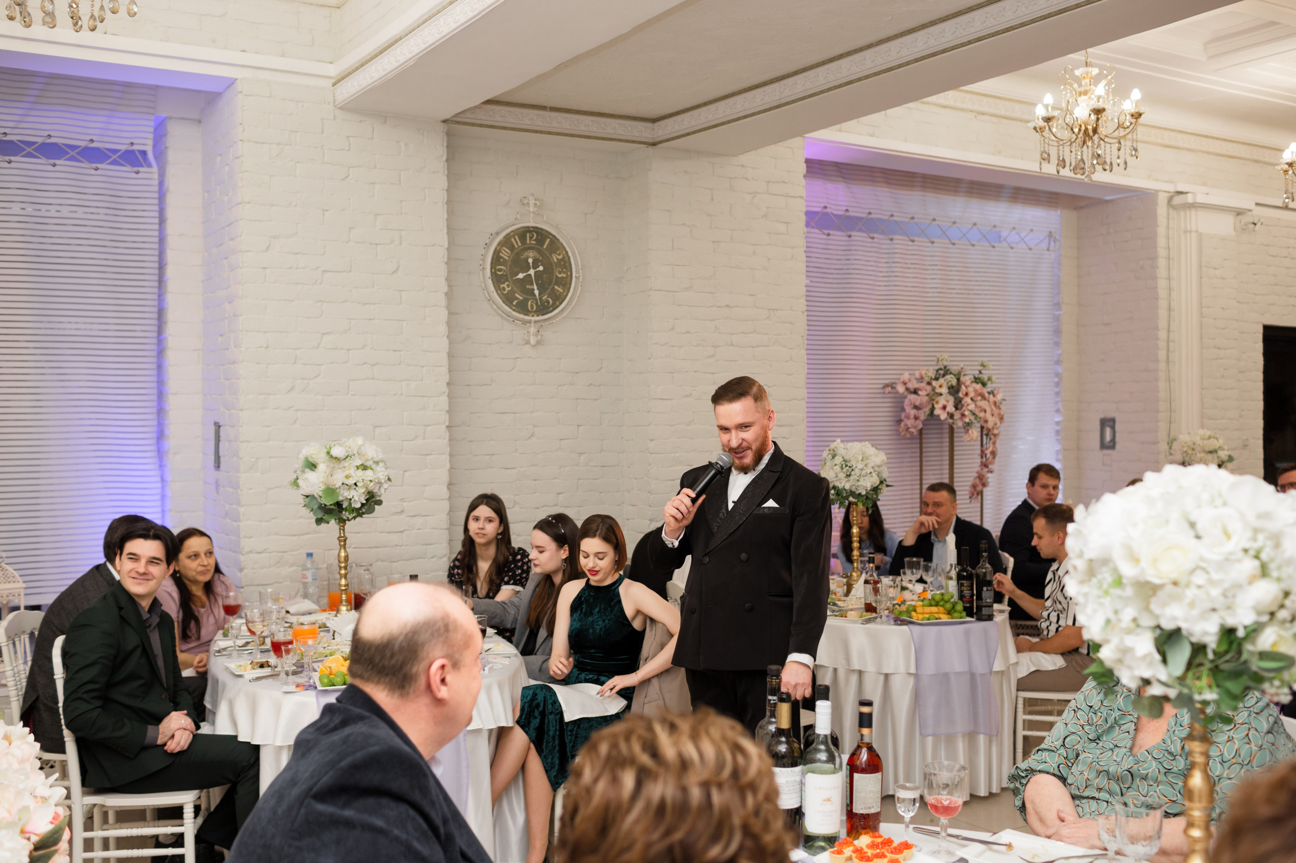 Свадьба в Петербурге в сентябре. Свадебный фотограф Кирилл Белый