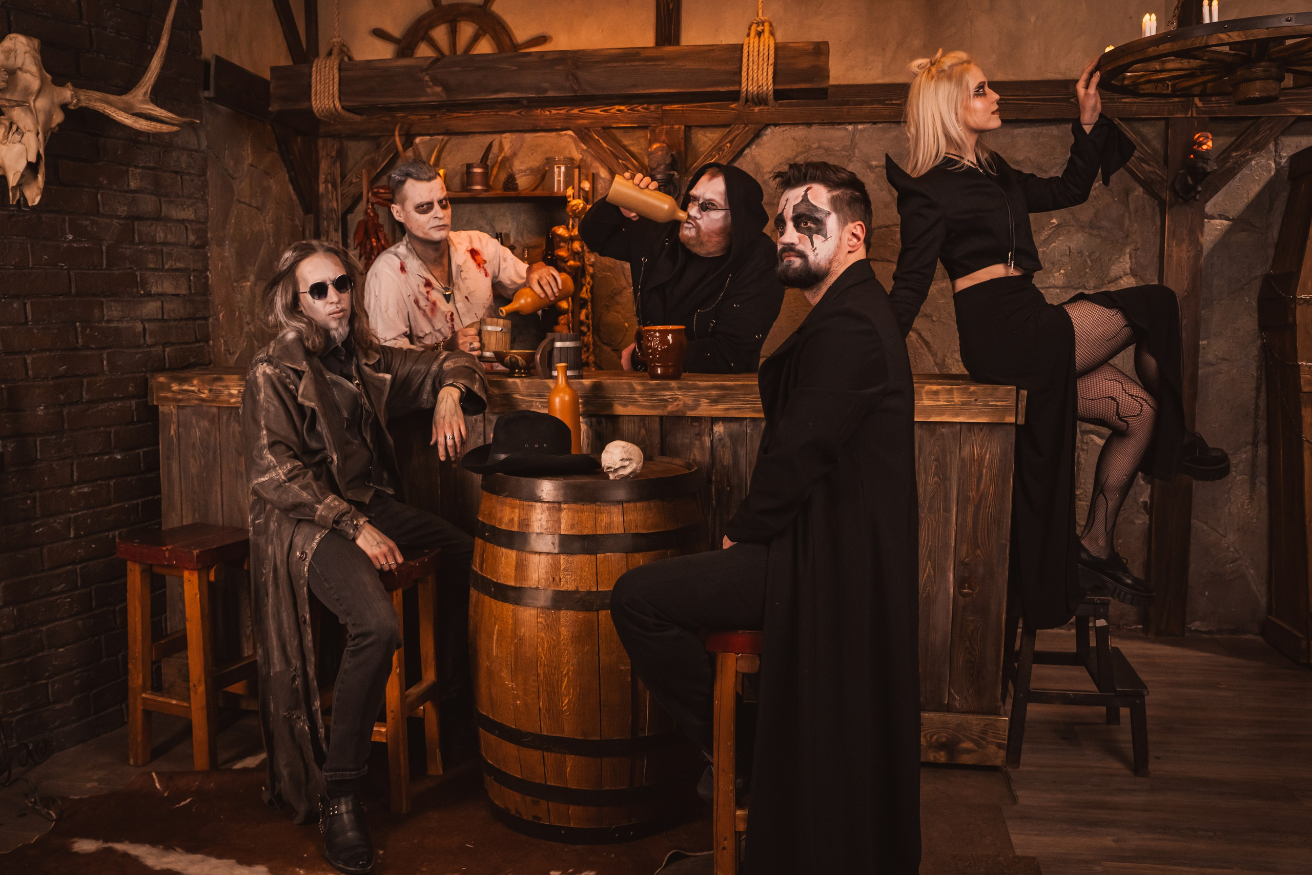 Группа NAGART в таверне. Репортажный фотограф Анастасия Рубцова