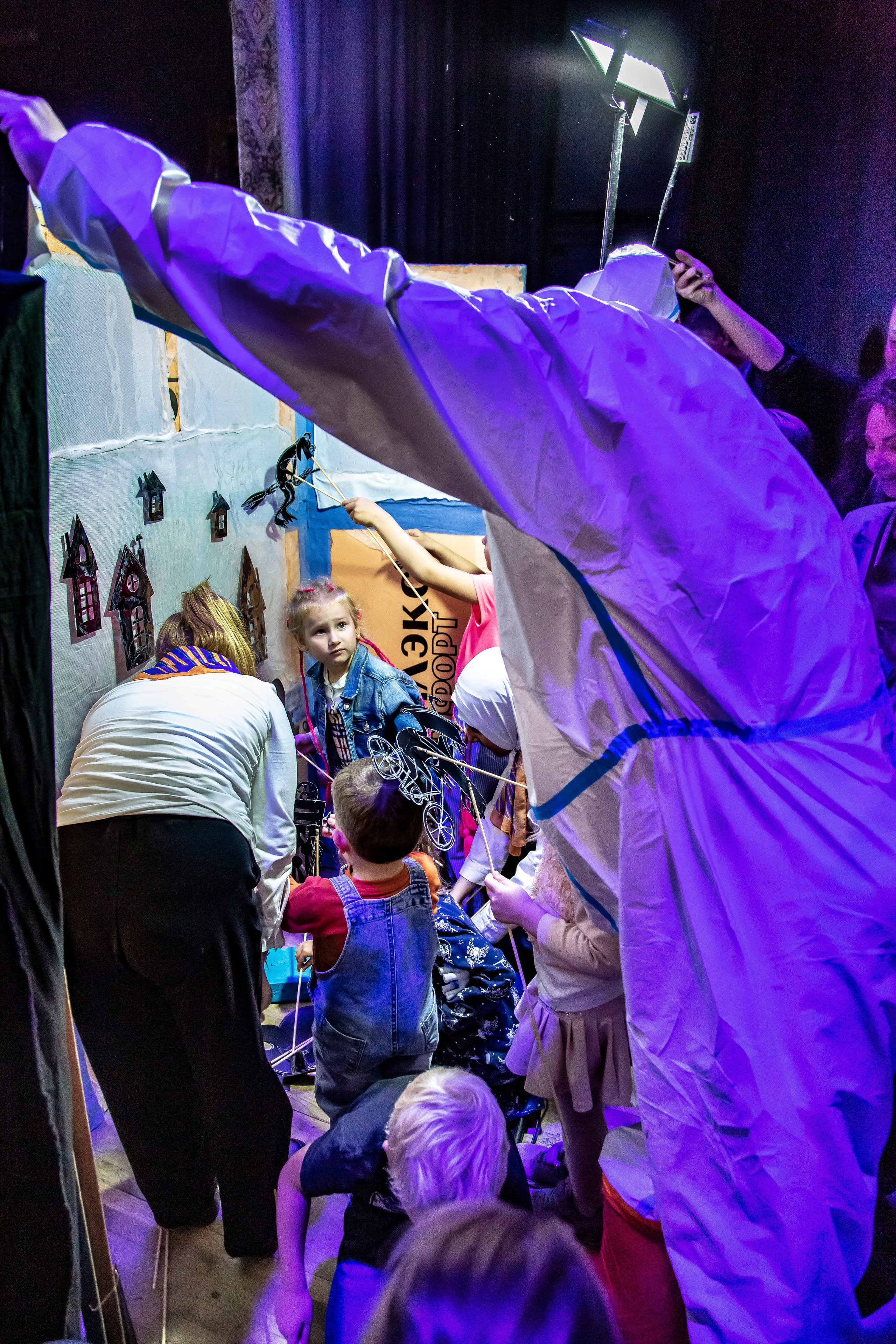 Тараканище спектакль кукольного театра Саквояж — премьера. Фотограф в Сочи Юрий Шептаев