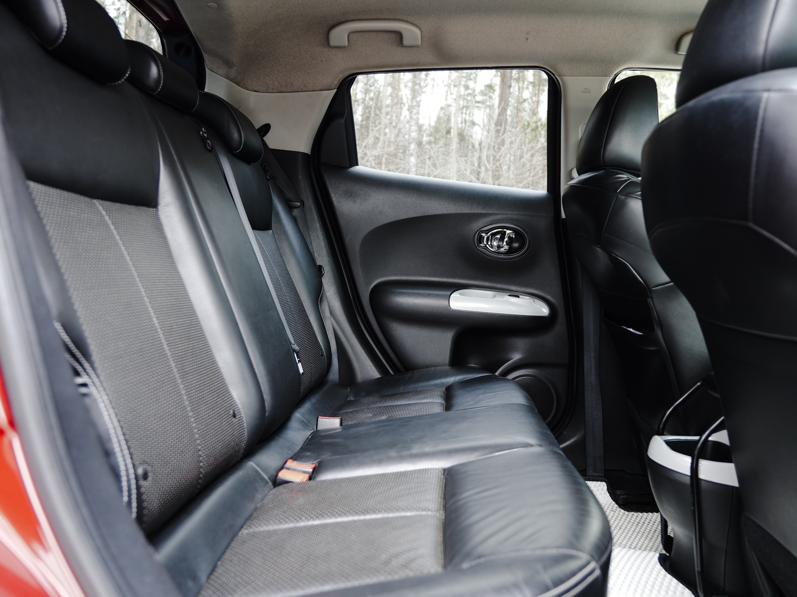 NISSAN JUKE JAPAN. Opasnophoto