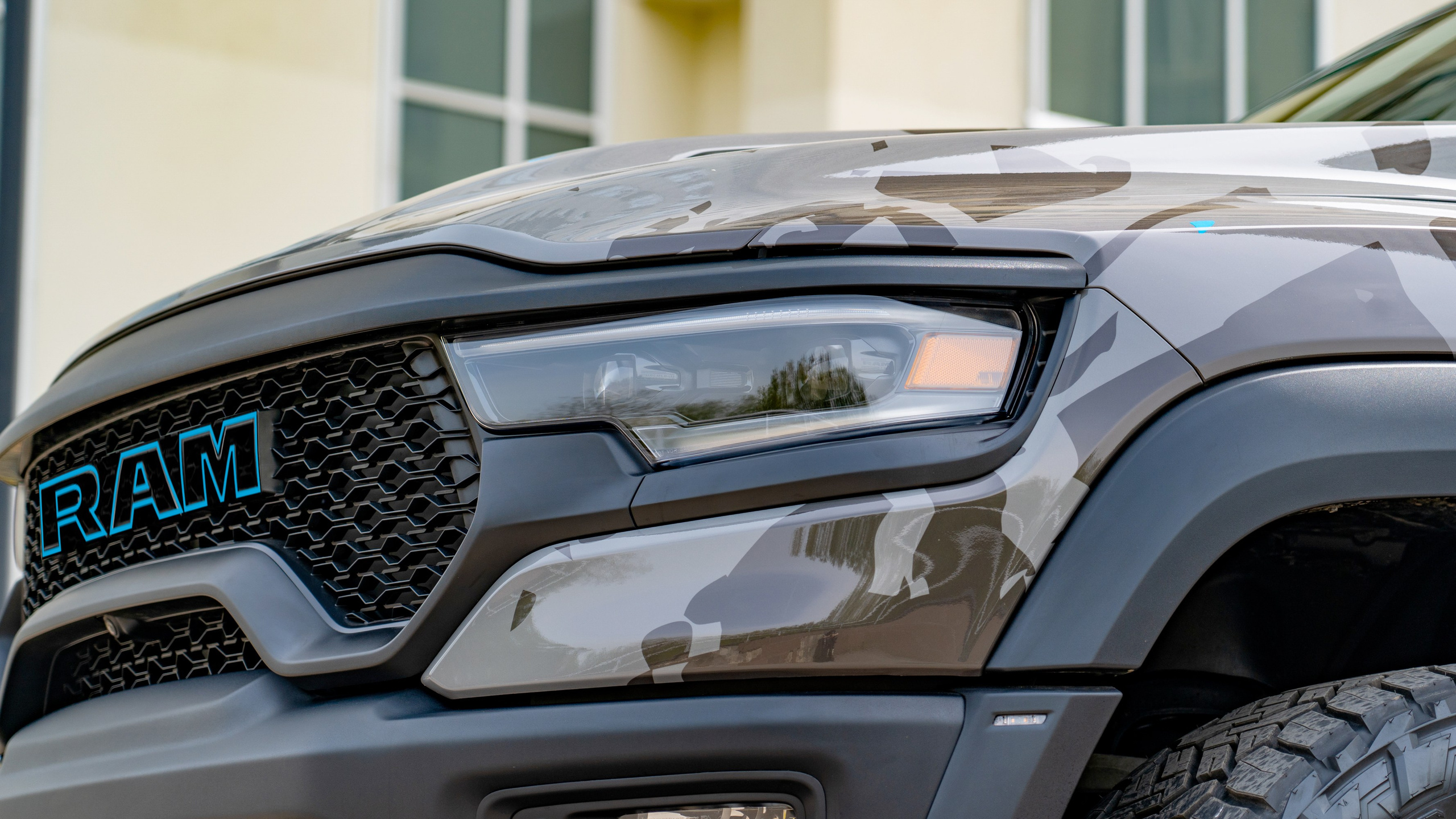 Винилография на RAM TRX. Студия дизайна и оклейки авто Barmaley Design