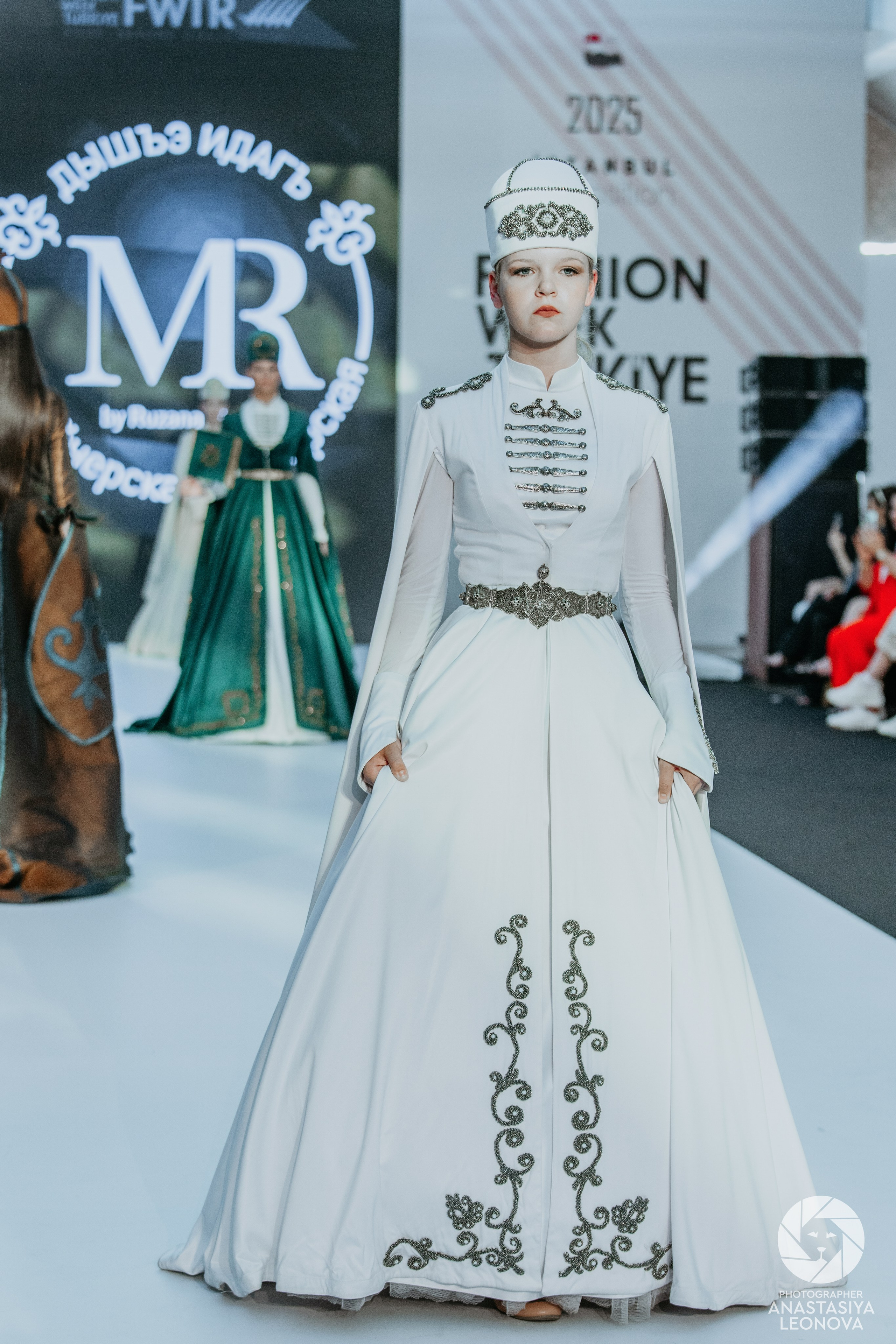 Fashion Week Türkiye [spring, 2025]. Anastasia Leonowa