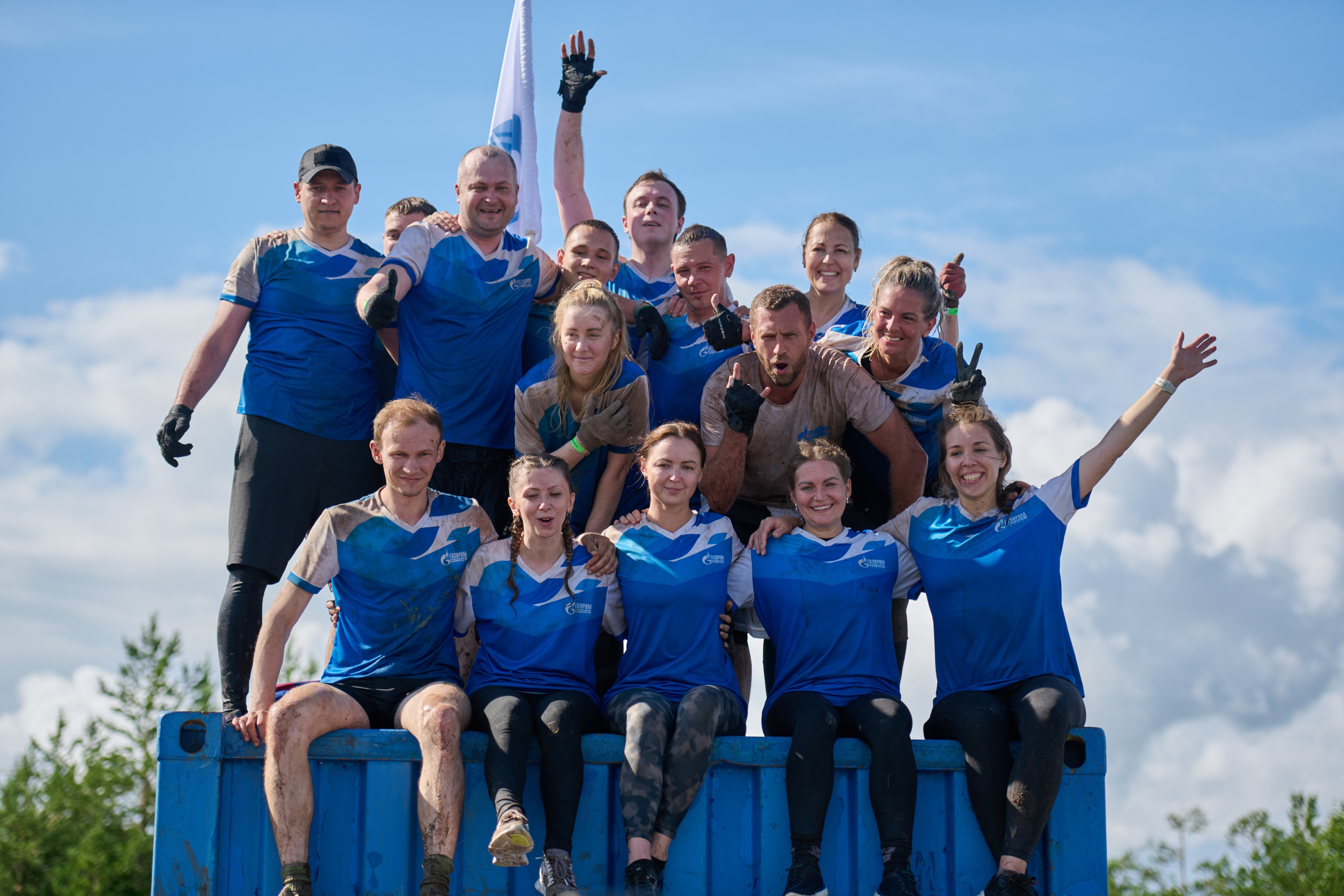 Фоторепортаж с забега Стальной характер в Сургуте, 5 июля 2025. Репортажный и семейный фотограф — Шелихов Сергей