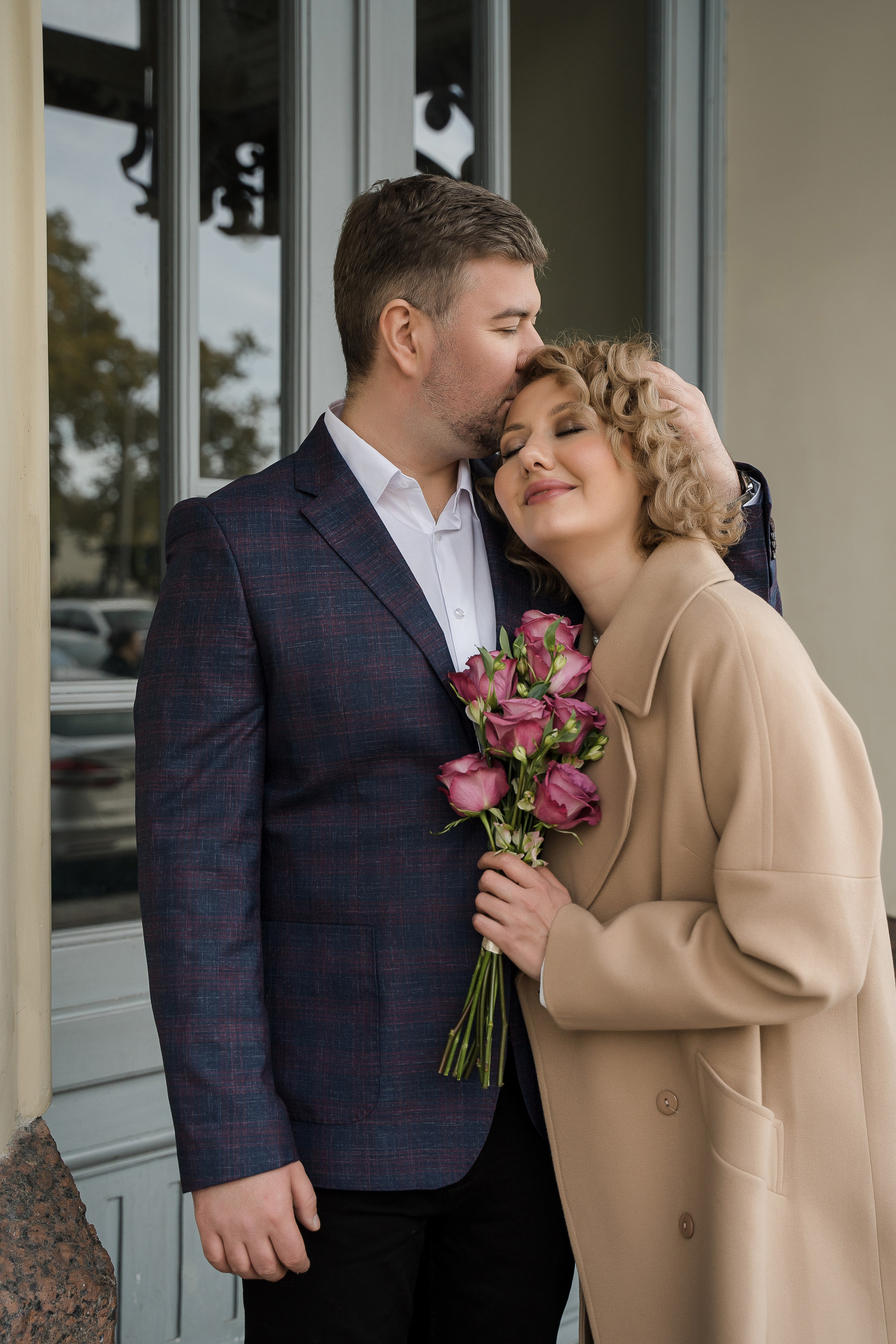 Свадебная фотосессия на Витебском вокзале. Свадебный и семейный фотограф в Пушкине и Санкт-Петербурге Мария Филиппова