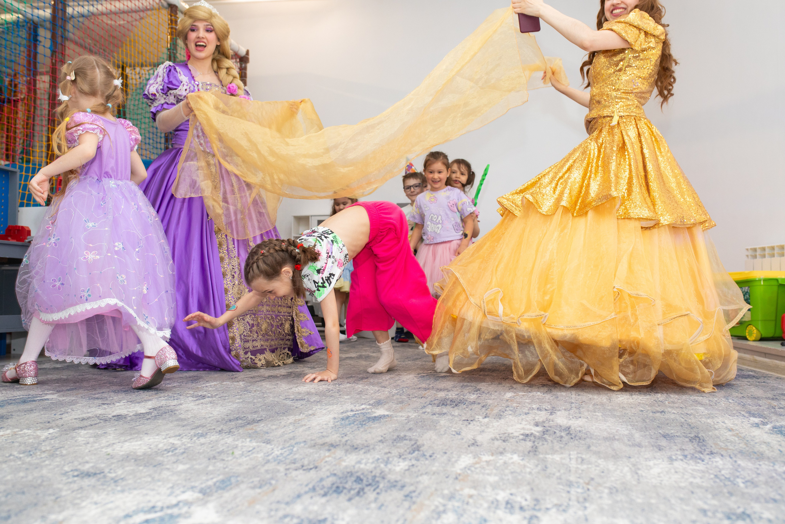 Улыбника -Василисе 6 лет!. Фотограф в Новосибирске Ася Зверева