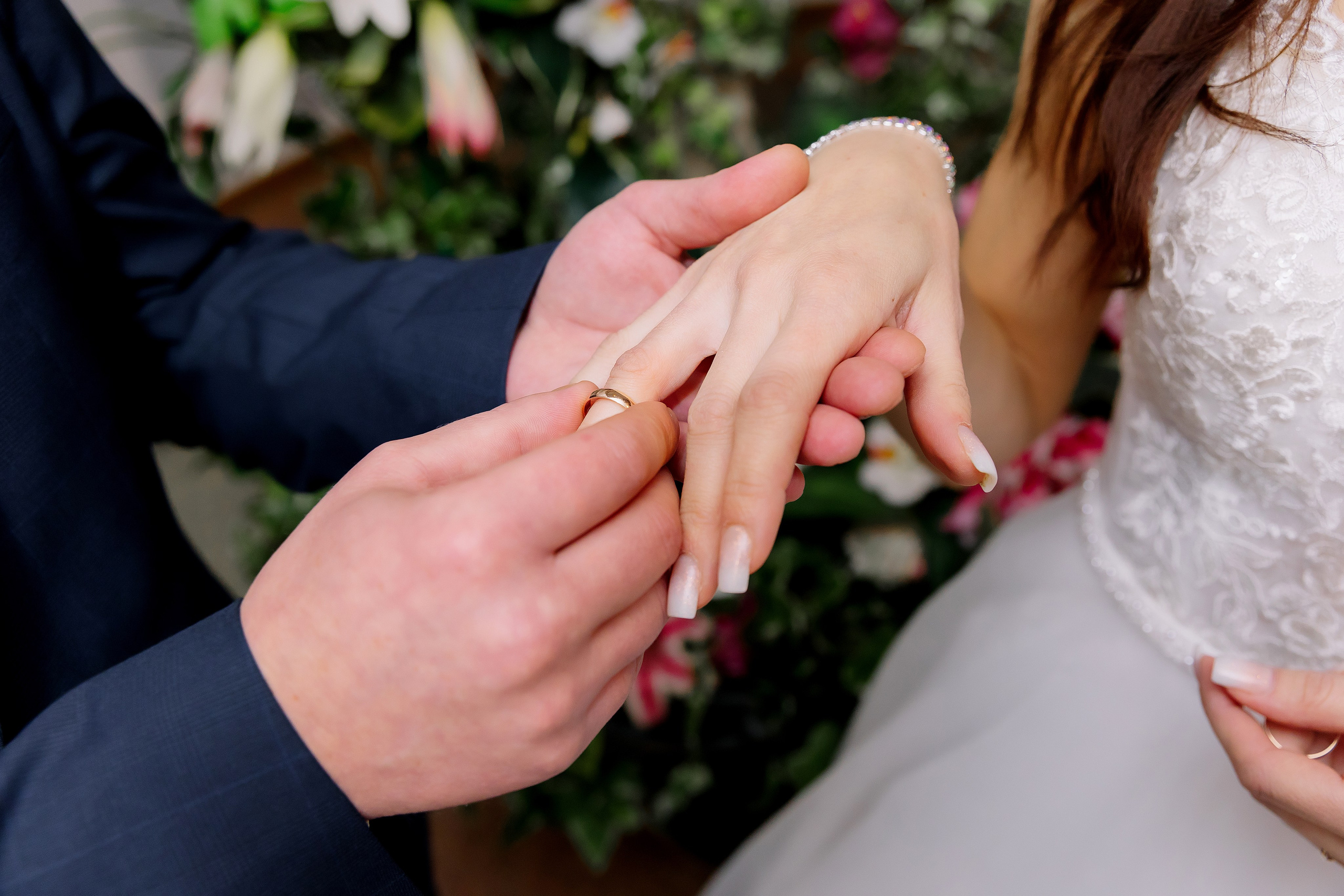 Ленинский ЗАГС Михаил & Юлия. Свадебный фотограф в Новосибирске Лидия Александровна