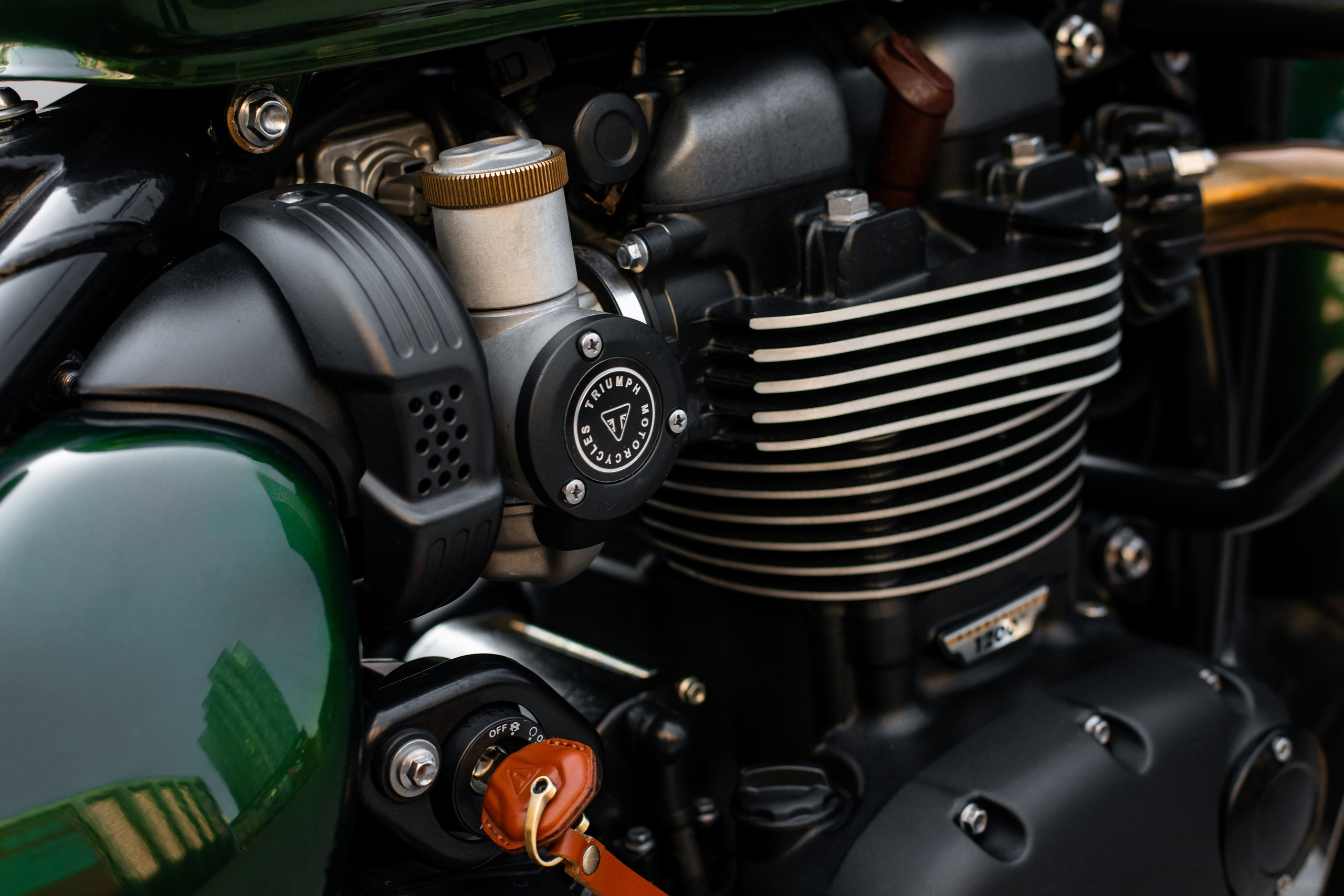 Triumph. Автомобильный фотограф в Москве Андрей Емельянов