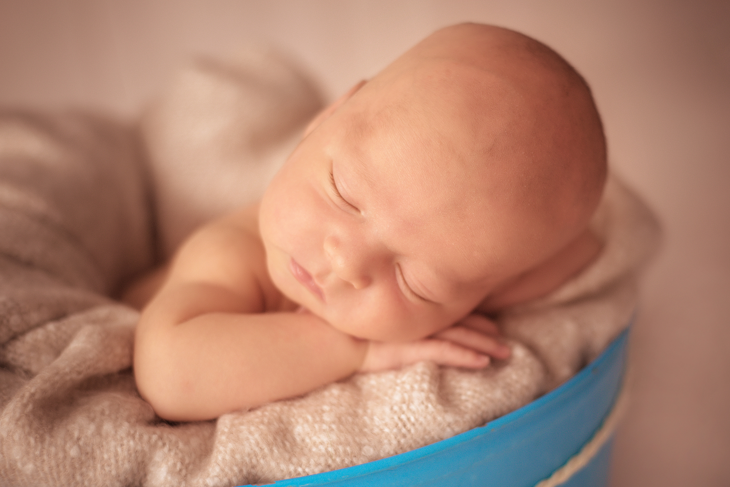 Альберт. Фотограф новорожденных Вера Мереуца Оренбург