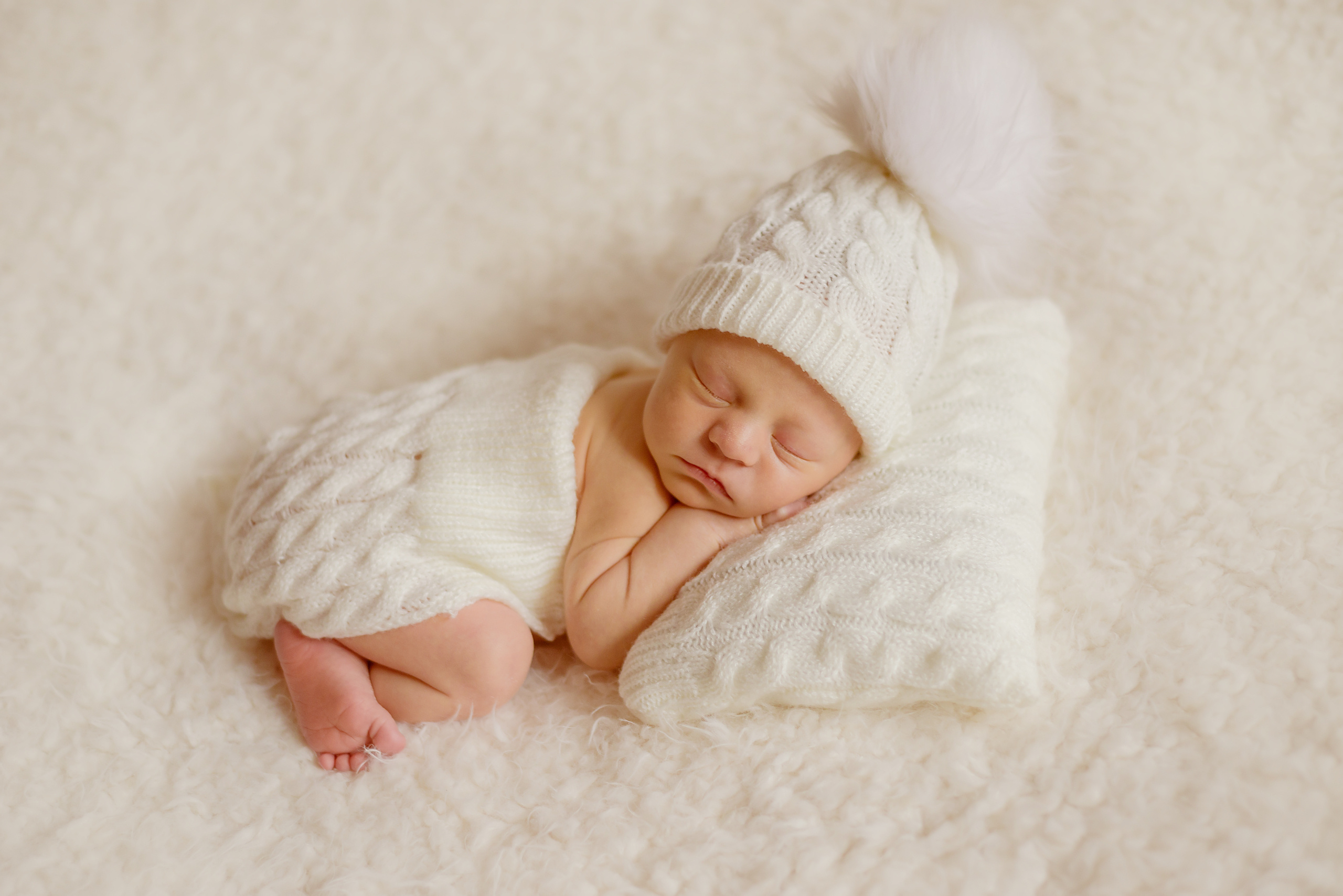 Анечка 6 дней. Фотограф новорожденных Вера Мереуца Оренбург