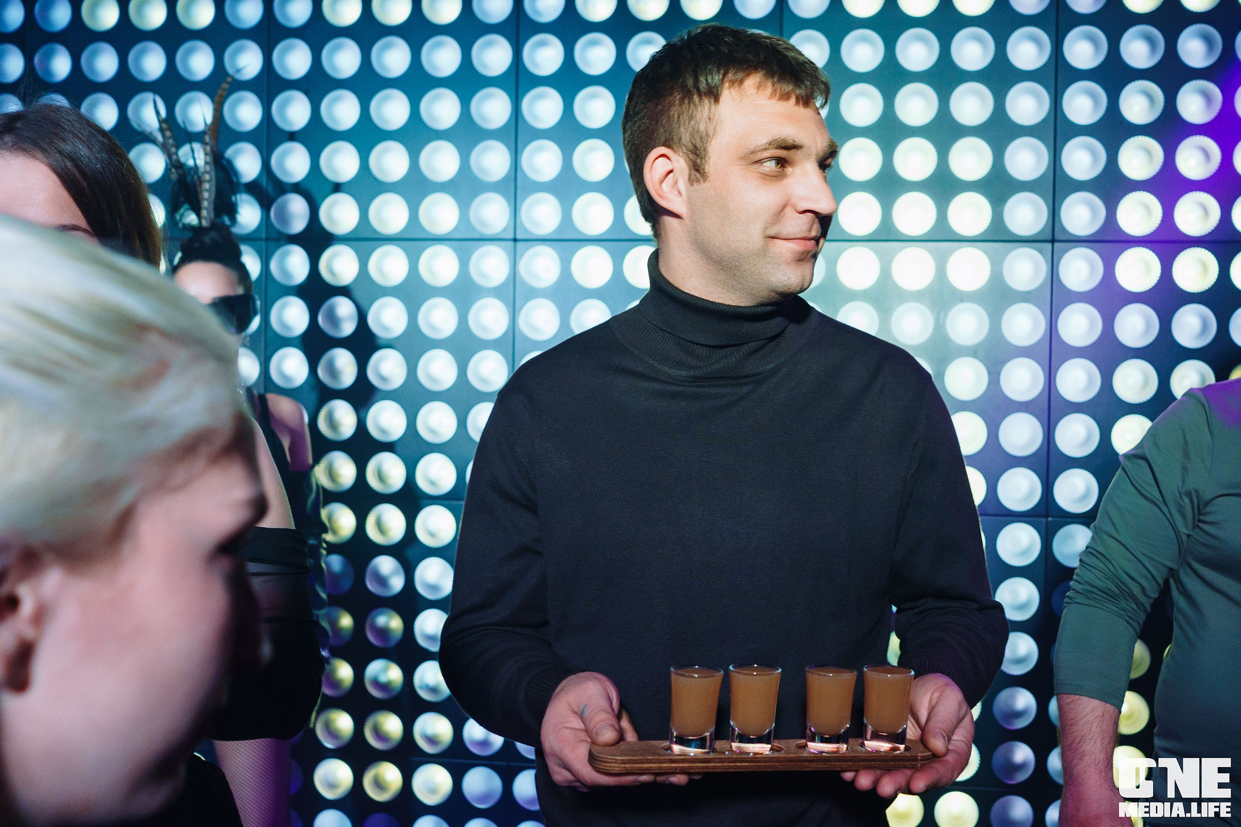 Фоторепортаж из караоке-клуба Эйфория. One Media Life: фоторепортажи, фотоотчеты с мероприятий и заведений