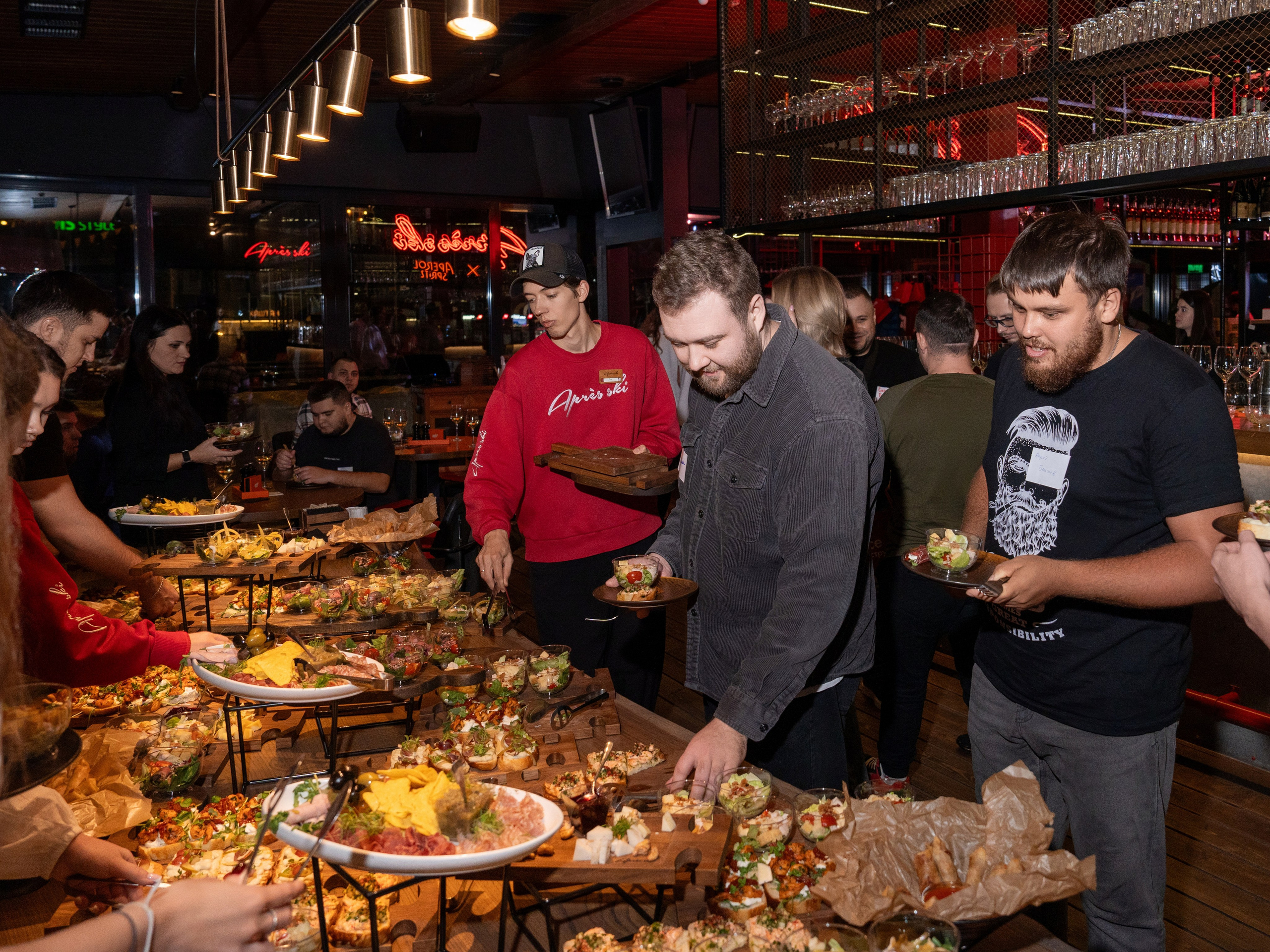 Вечернее мероприятие для компании «Мои инстурменты». Репортажный фотограф в Красной Поляне и Сочи Павлюченко Екатерина