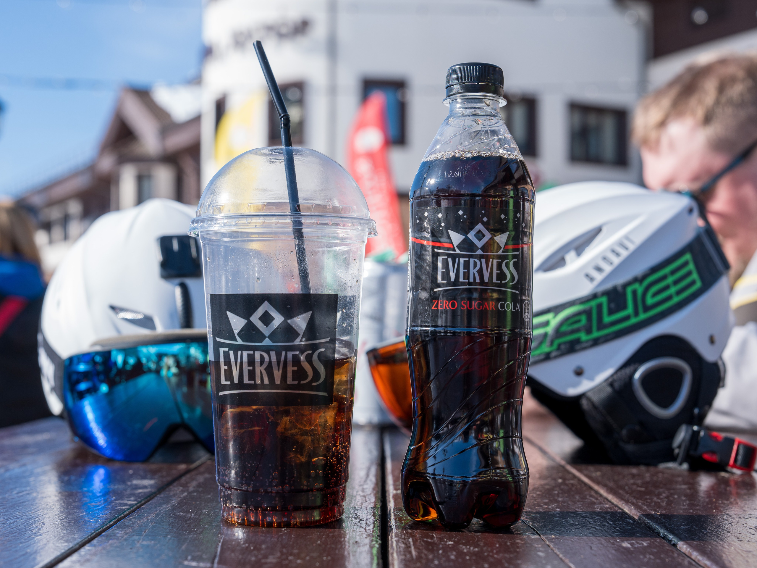 Компания «EVERVESS»: отчет с точек продаж на курортах Красной Поляны. Репортажный фотограф в Красной Поляне и Сочи Павлюченко Екатерина