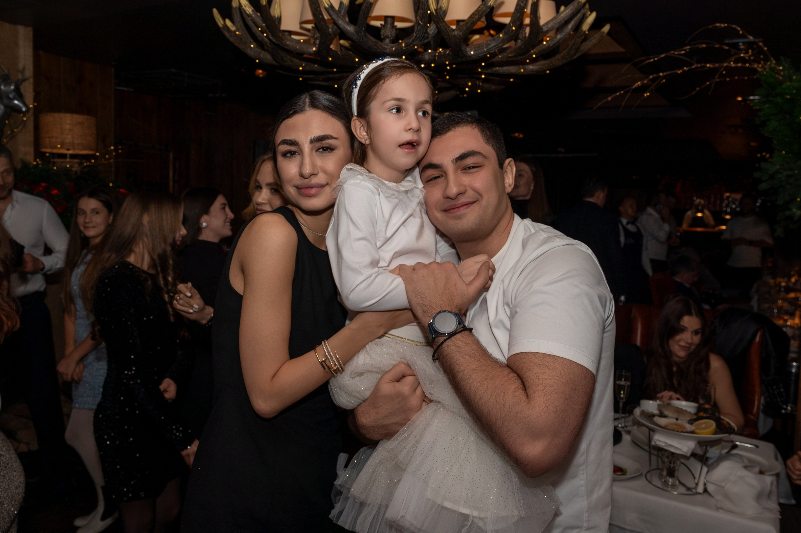 Новый год 2025 в ресторане Red Fox. Репортажный фотограф в Красной Поляне и Сочи Павлюченко Екатерина