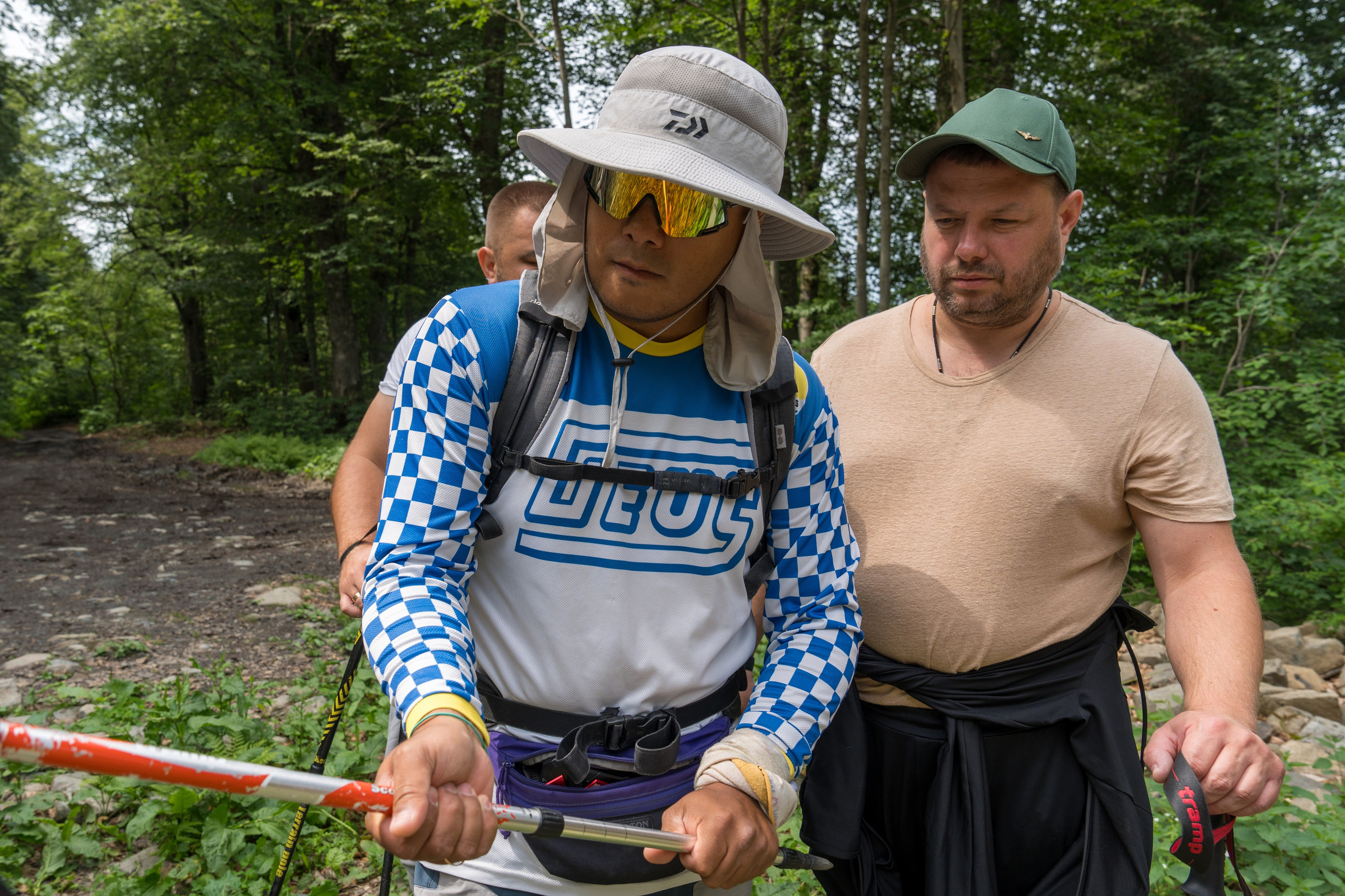 MICE мероприятие для компании «Доставка морем»: хайкинг к Ачипсинским водопадам. Репортажный фотограф в Красной Поляне и Сочи Павлюченко Екатерина