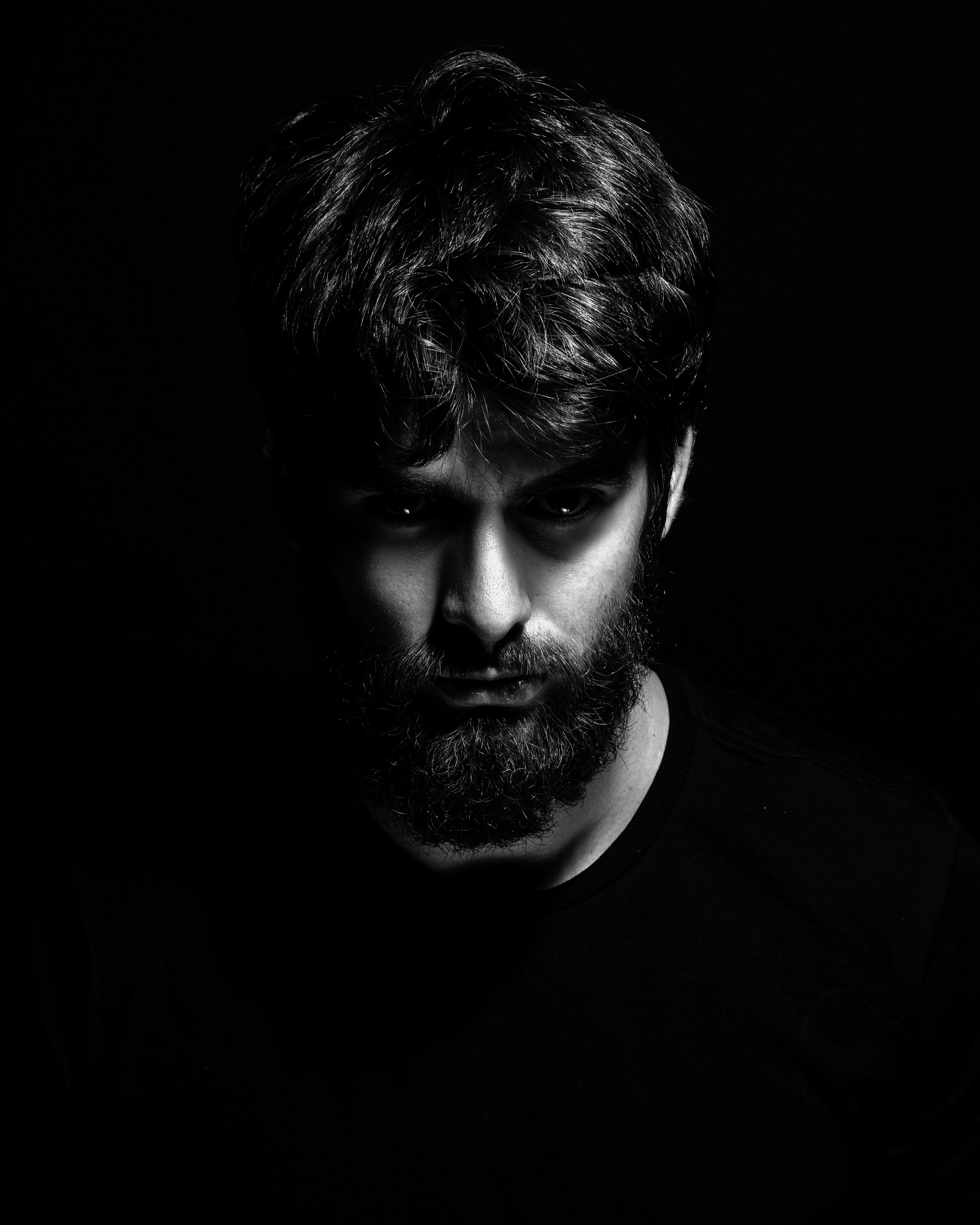 Мужской портрет. Визуальный дизайнер из Санкт-Петербурга Айси Клусова