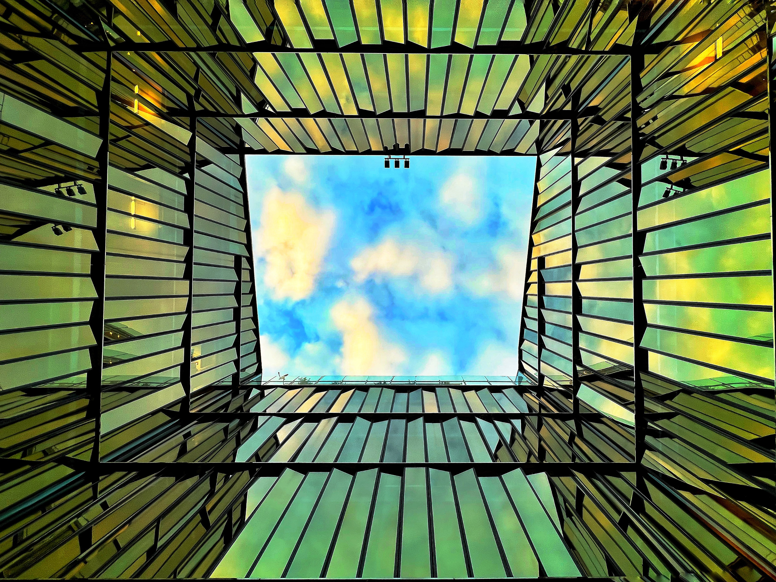 Снято на телефон. Фотография, ретушь, сканирование, восстановление старых фото, интерьерная съёмка, студия. Данилов Александр, Москва