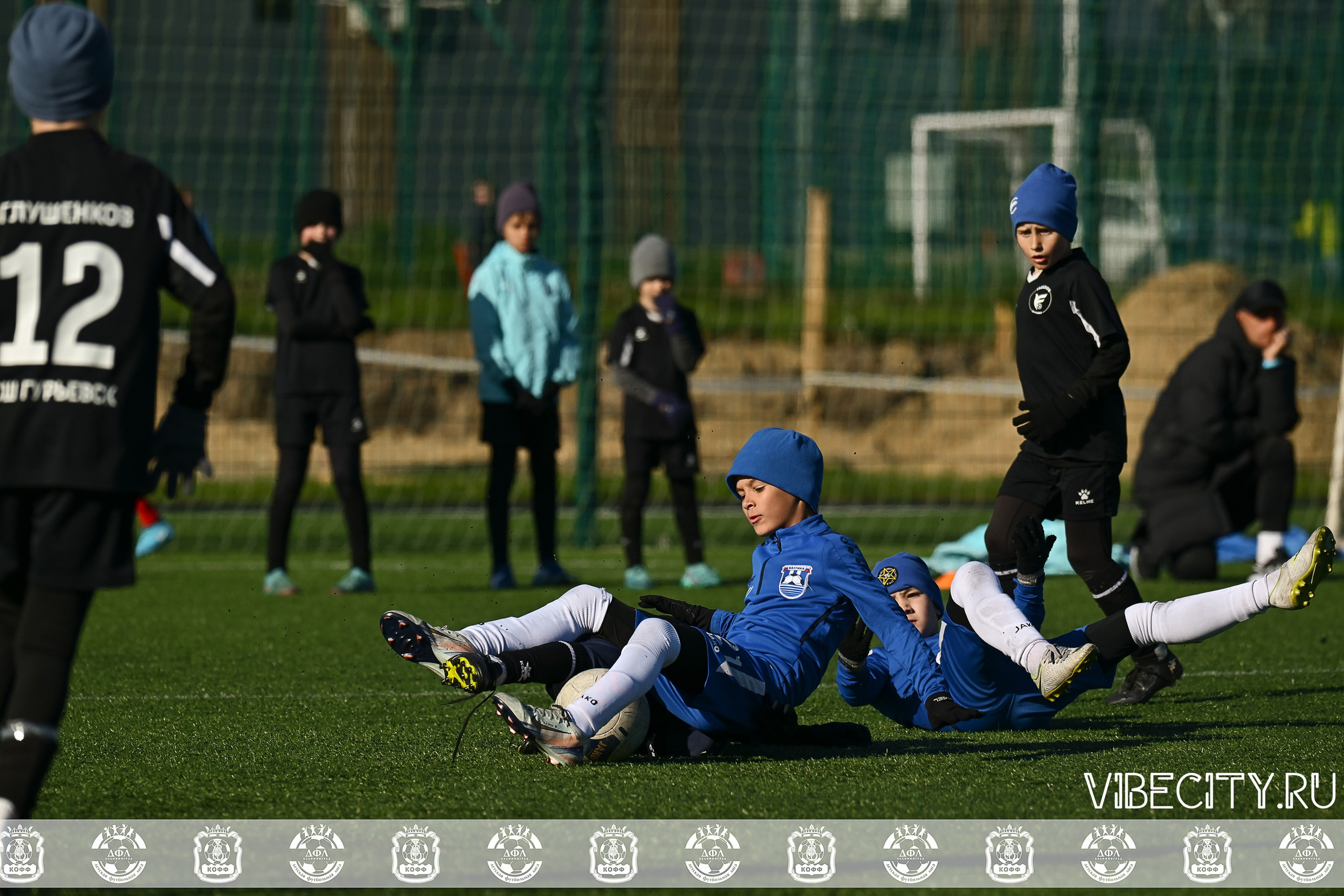 XIV ВСЕРОССИЙСКИЙ ФУТБОЛЬНЫЙ ФЕСТИВАЛЬ «ЗАГРУЗИ СЕБЯ ФУТБОЛОМ!». VIBECITY.RU Вайб Сити Ру Фоторепортажи Фотоотчеты Калининград