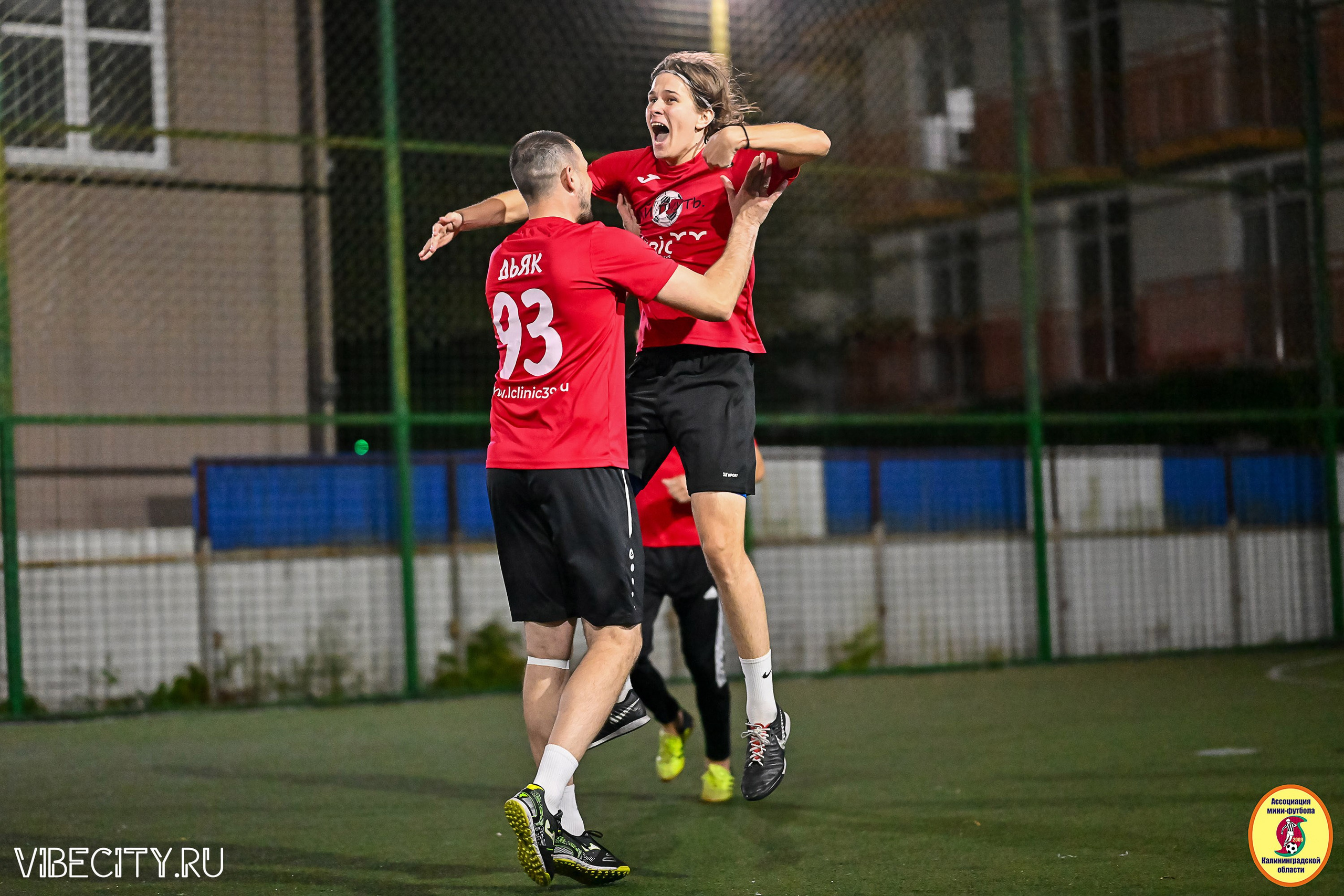 ФИНАЛЬНЫЕ ИГРЫ КУБКА МИНИ-ФУТБОЛЬНОЙ ЛИГИ И КУБКА КОРПОРАТИВНОЙ МФЛ 2025. VIBECITY.RU Вайб Сити Ру Фоторепортажи Фотоотчеты Калининград