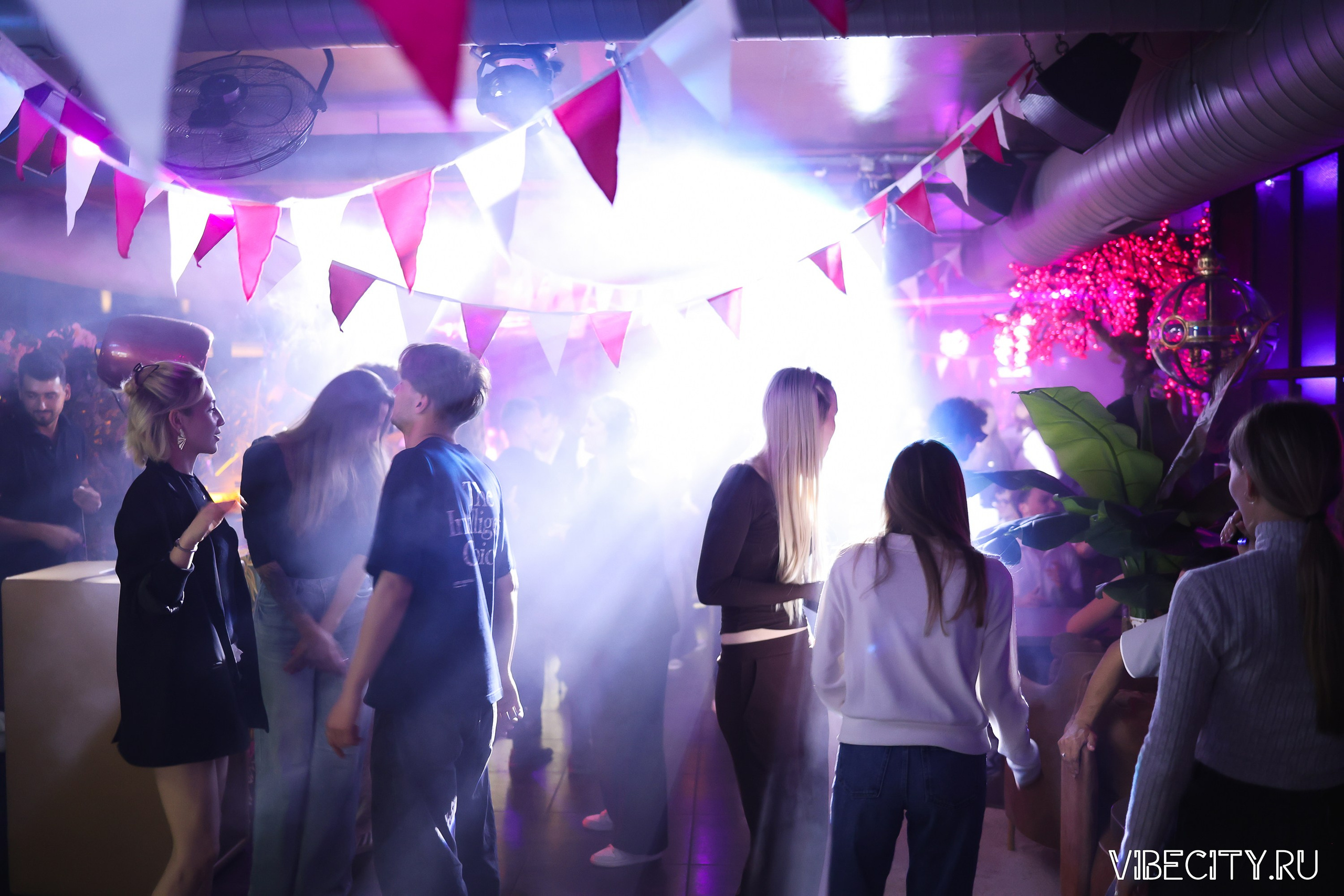 DOUBLE U. VIBECITY.RU Вайб Сити Ру Фоторепортажи Фотоотчеты Калининград