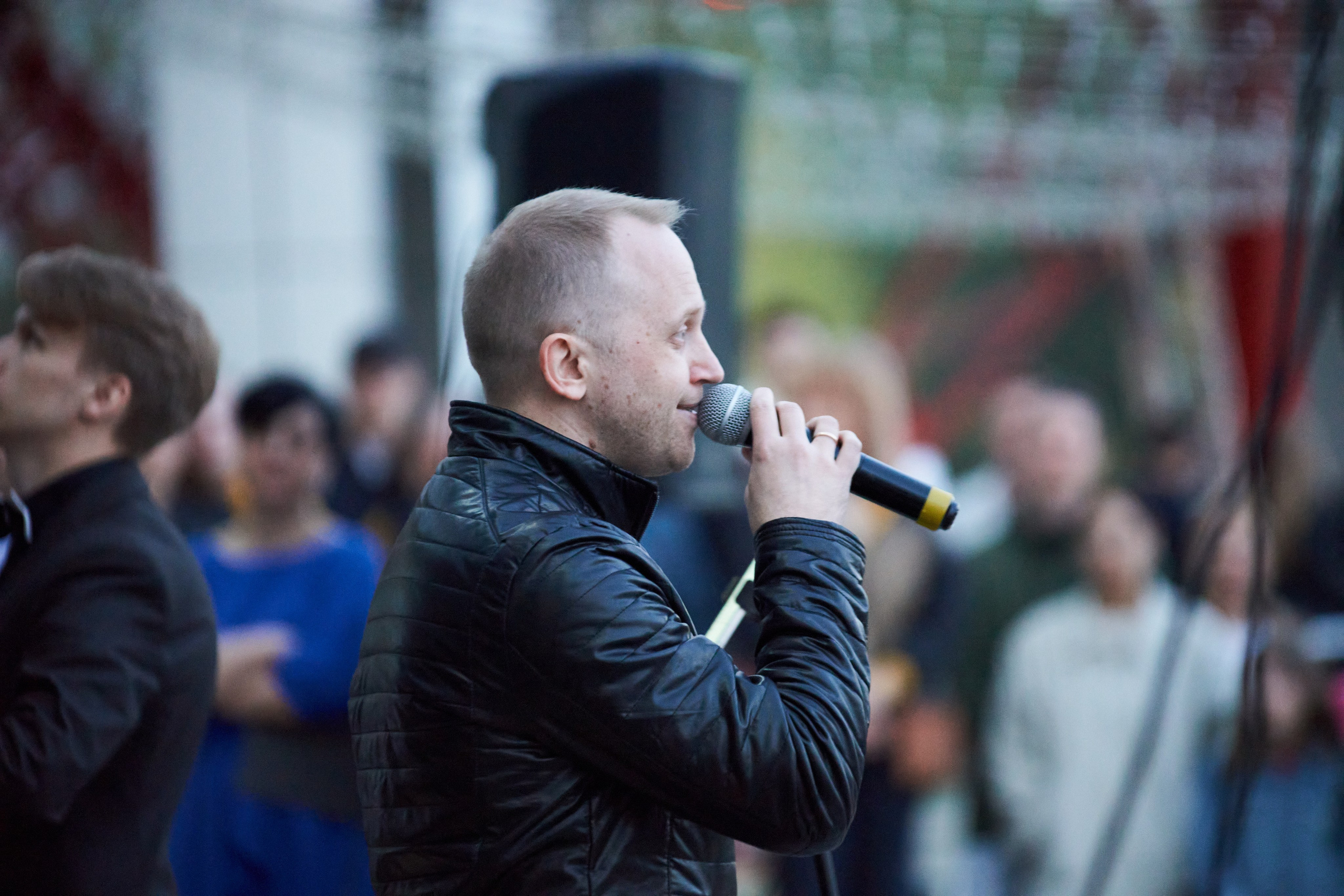 Репортаж: Музыкальная школа Виртуозы в Ночь музеев у планетария. Репортажный и женский фотограф в Новосибирске