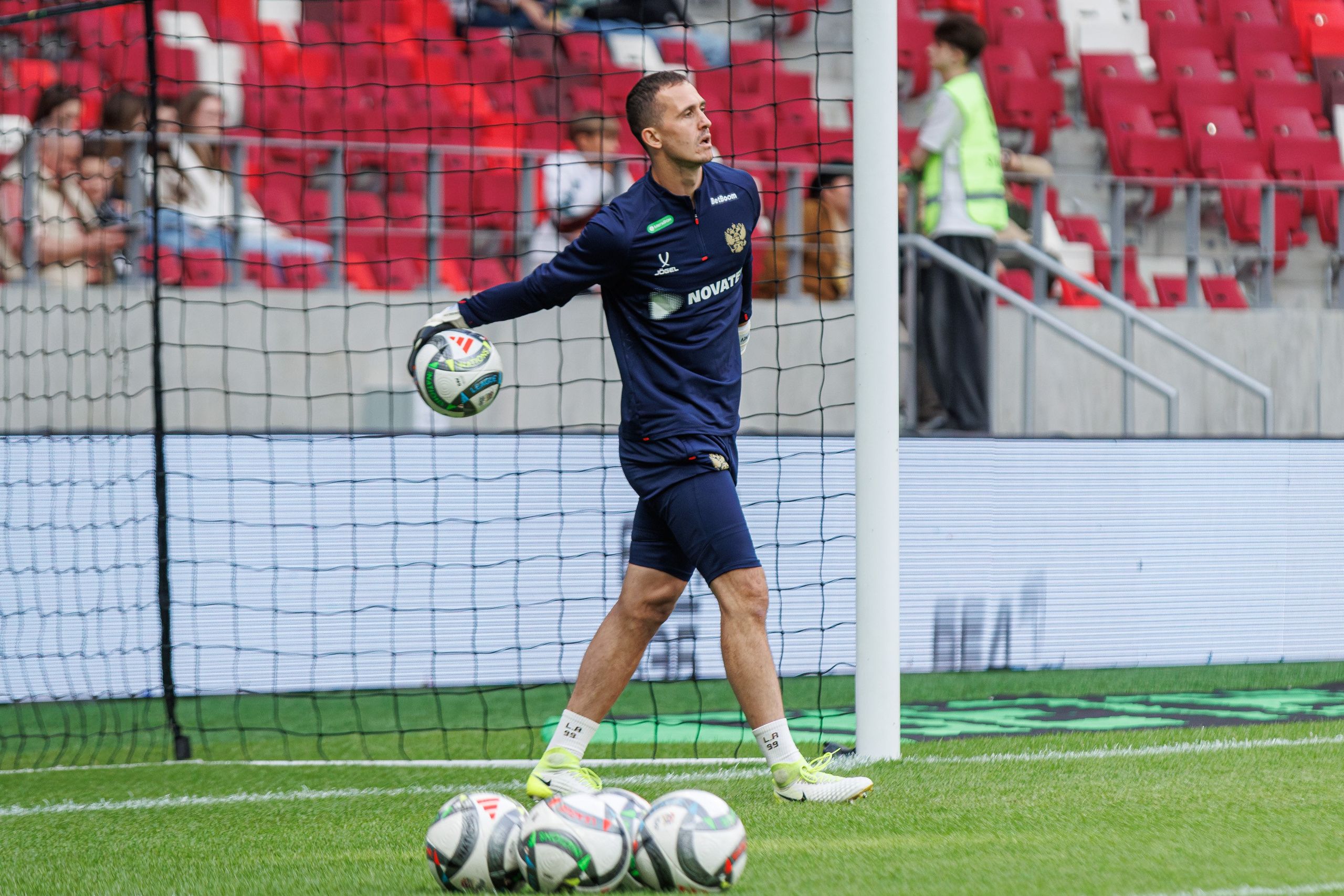 Товарищеский матч Россия — Беларусь. Спортивный фотограф Вадим Добедченков