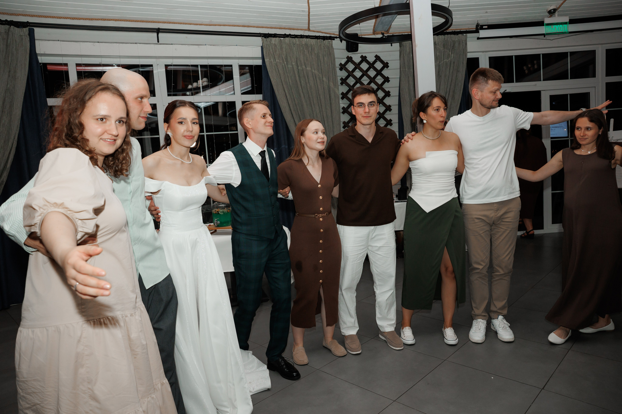 Регистрация в отеле Fish Point, ЗАГС Бутово, прогулка в Остафьево. Свадебный и репортажный фотограф (Москва, Королев и другие)