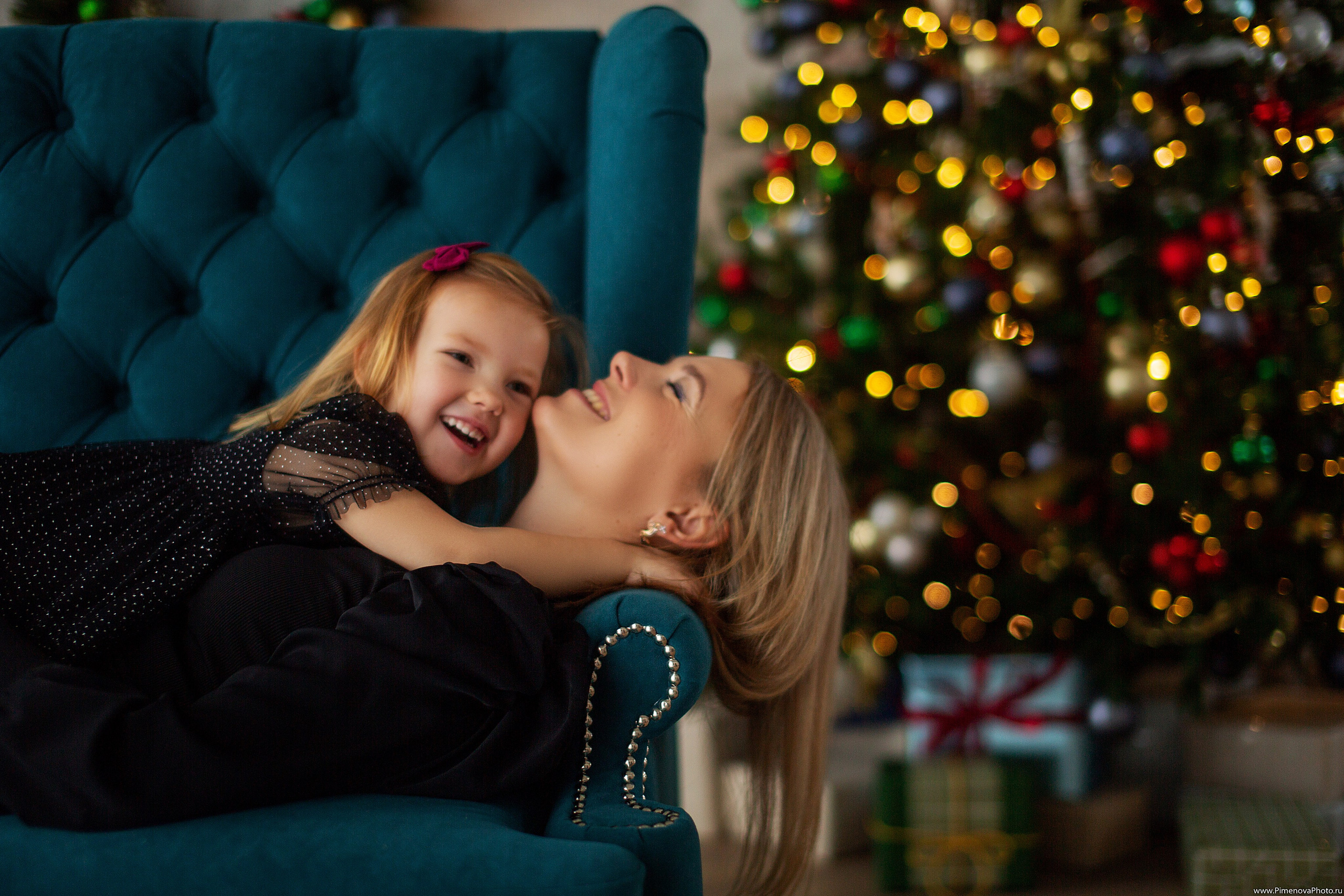 Новогодняя сказка Вари и Маруси, 2024. Семейный и детский фотограф в Петрозаводске