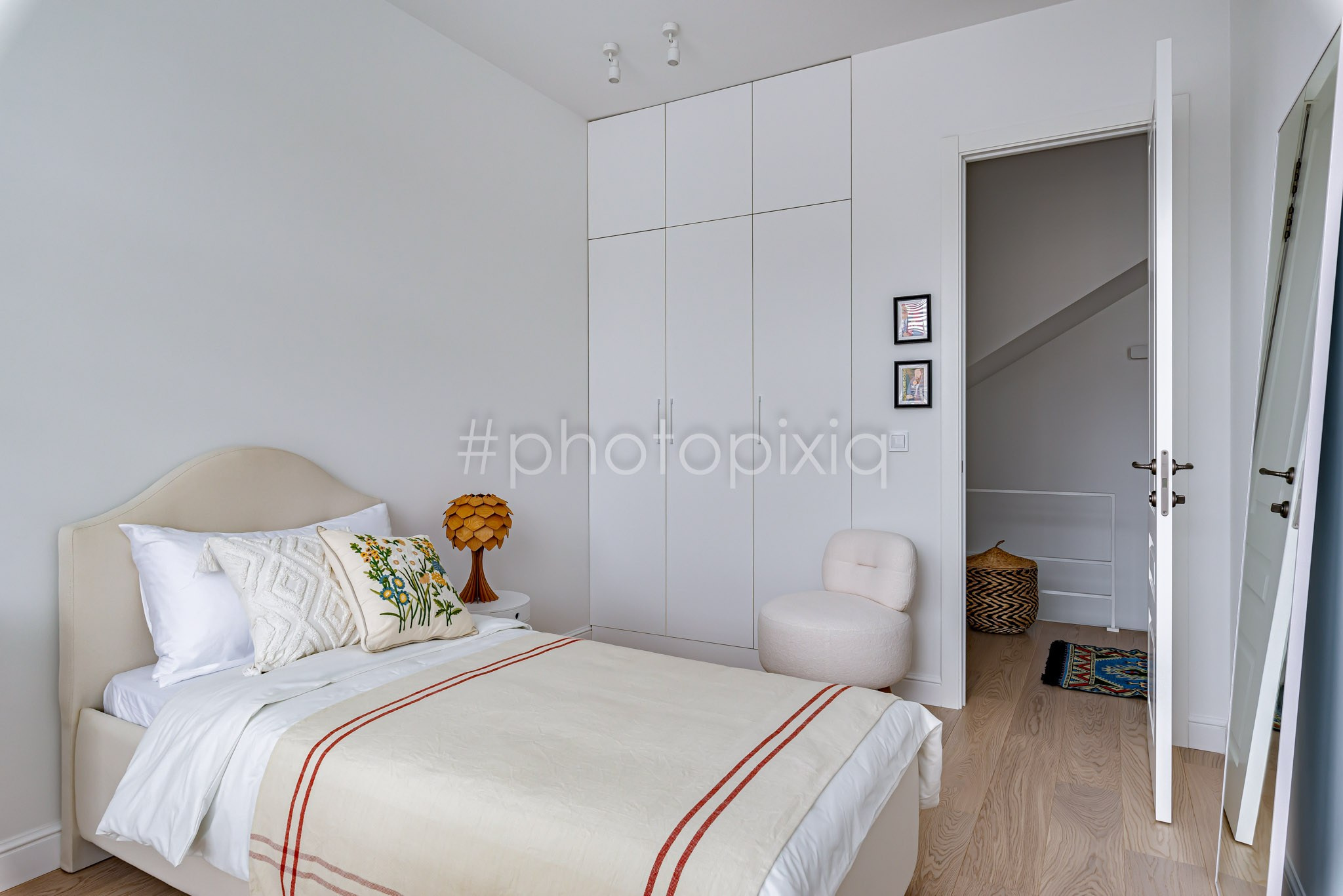 Интерьерная съёмка таунхауса в Красном Посёлке. Интерьерная съёмка и виртуальные туры — Интерьерный фотограф Кузнецов Сергей (photopixiq)