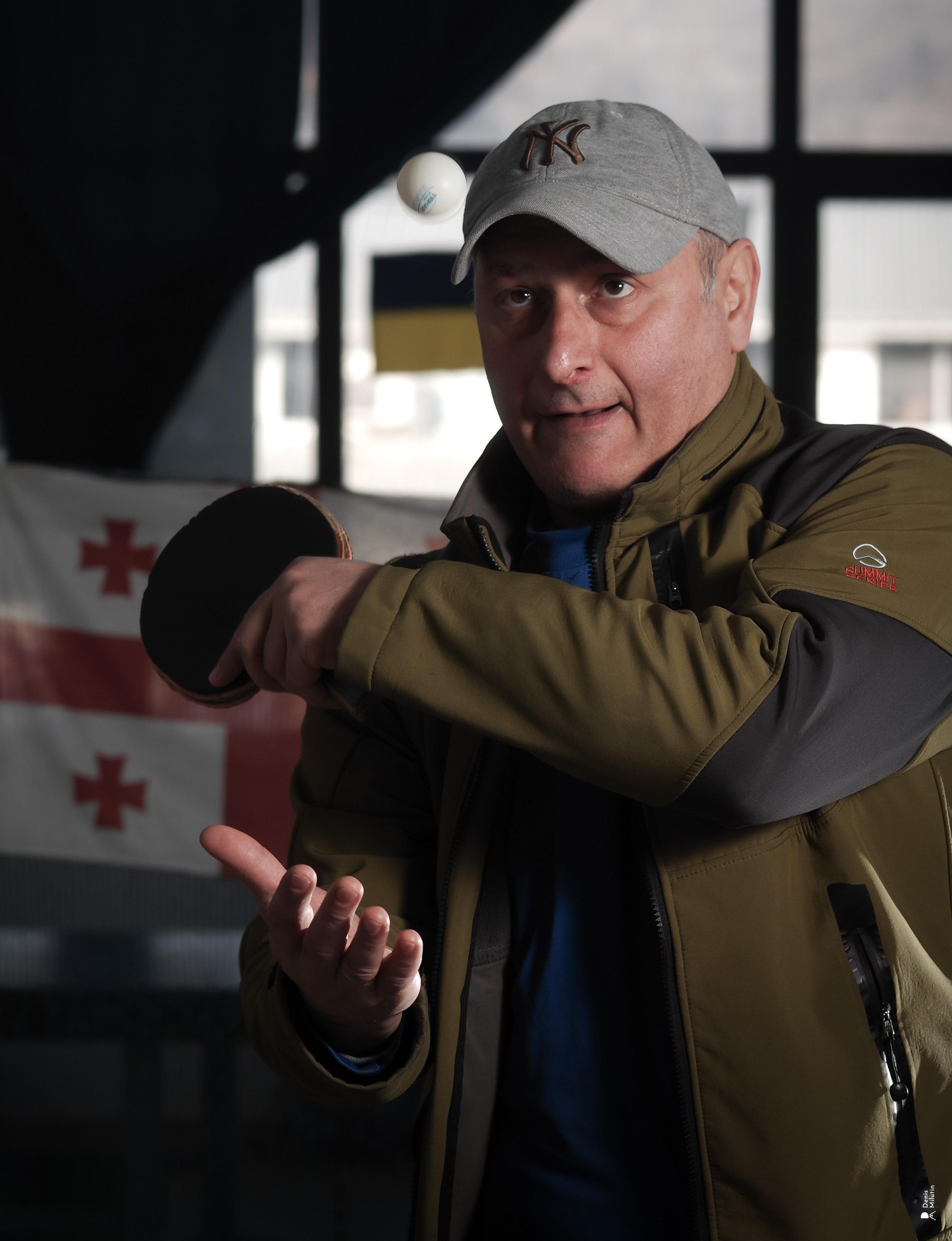 Настольный теннис в Сенаки. Портретный фотограф Денис Милютин