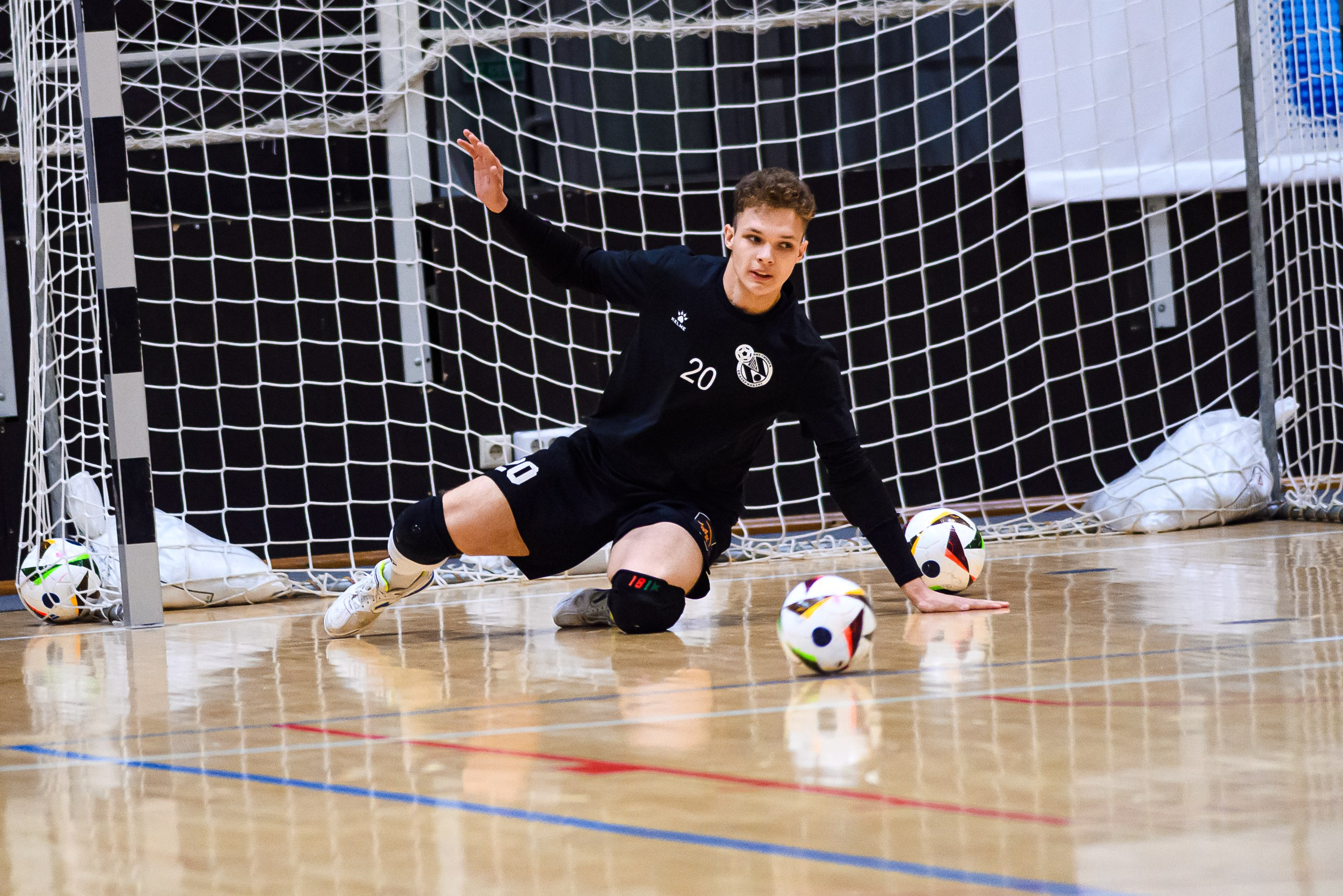 Высшая лига по футзалу — Сезон 2024-2025 — 2ой тур. Репортажный фотограф в Кемерово