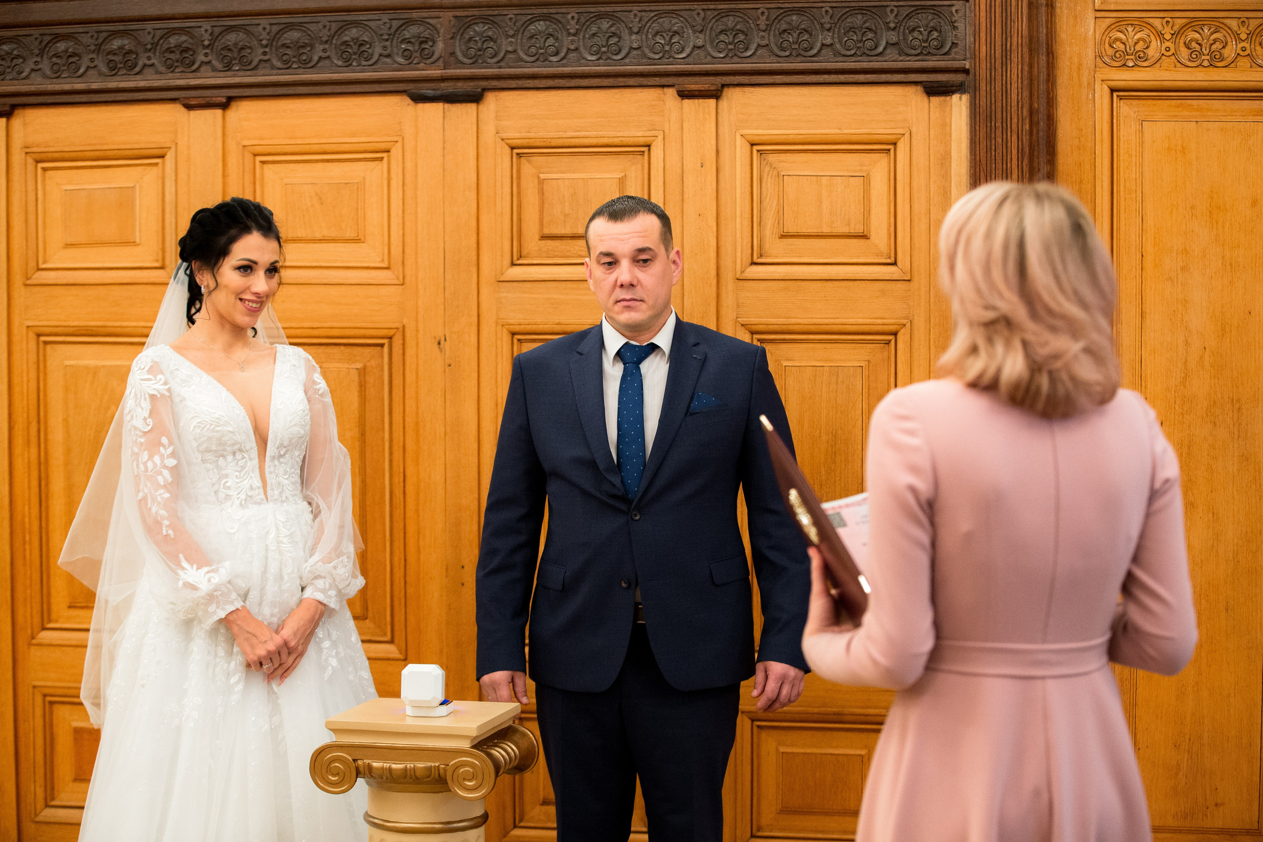 Максим и Виктория. Репортажный Фотограф в Москве Юра Гушан