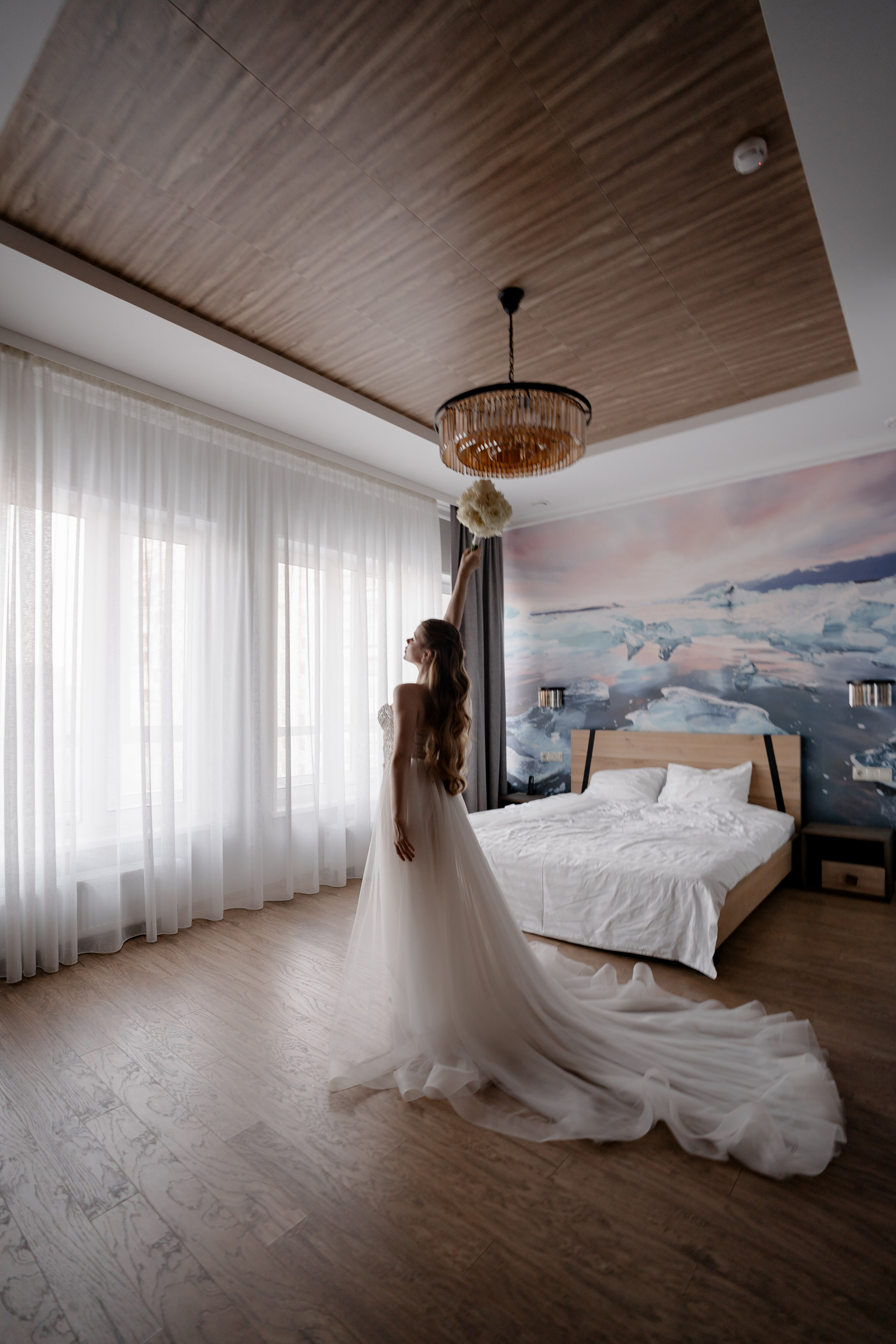 СВАДЕБНАЯ СЬЕМКА СБОРОВ В ОТЕЛЕ И ВЫЕЗД НА ЦЕРЕМОНИЮ (СНЯТО В СИБИРЕ В НИЖНЕВАРТОВСКЕ)М. Профессиональный фотограф, Санкт-Петербург — Виктория Богомолова