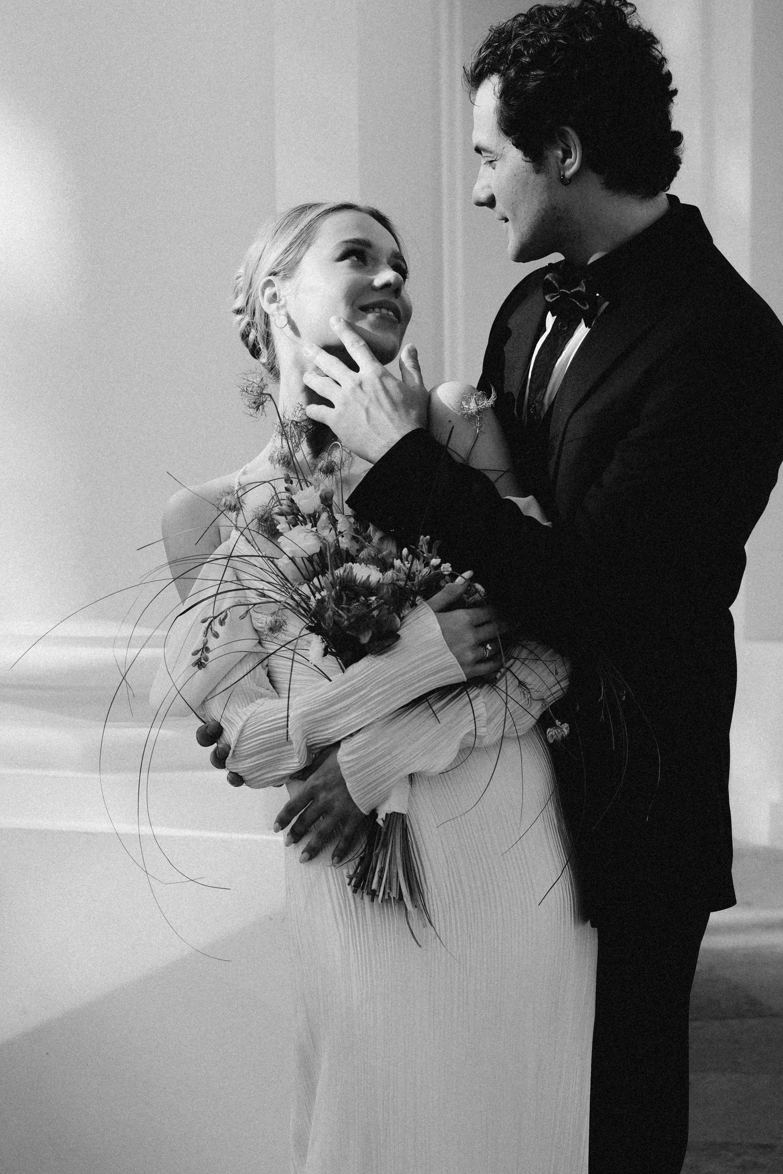 СВАДЕБНАЯ СЬЕМКА В ПАРКЕ ОРАНИЕНБАУМ. Профессиональный фотограф, Санкт-Петербург — Виктория Богомолова