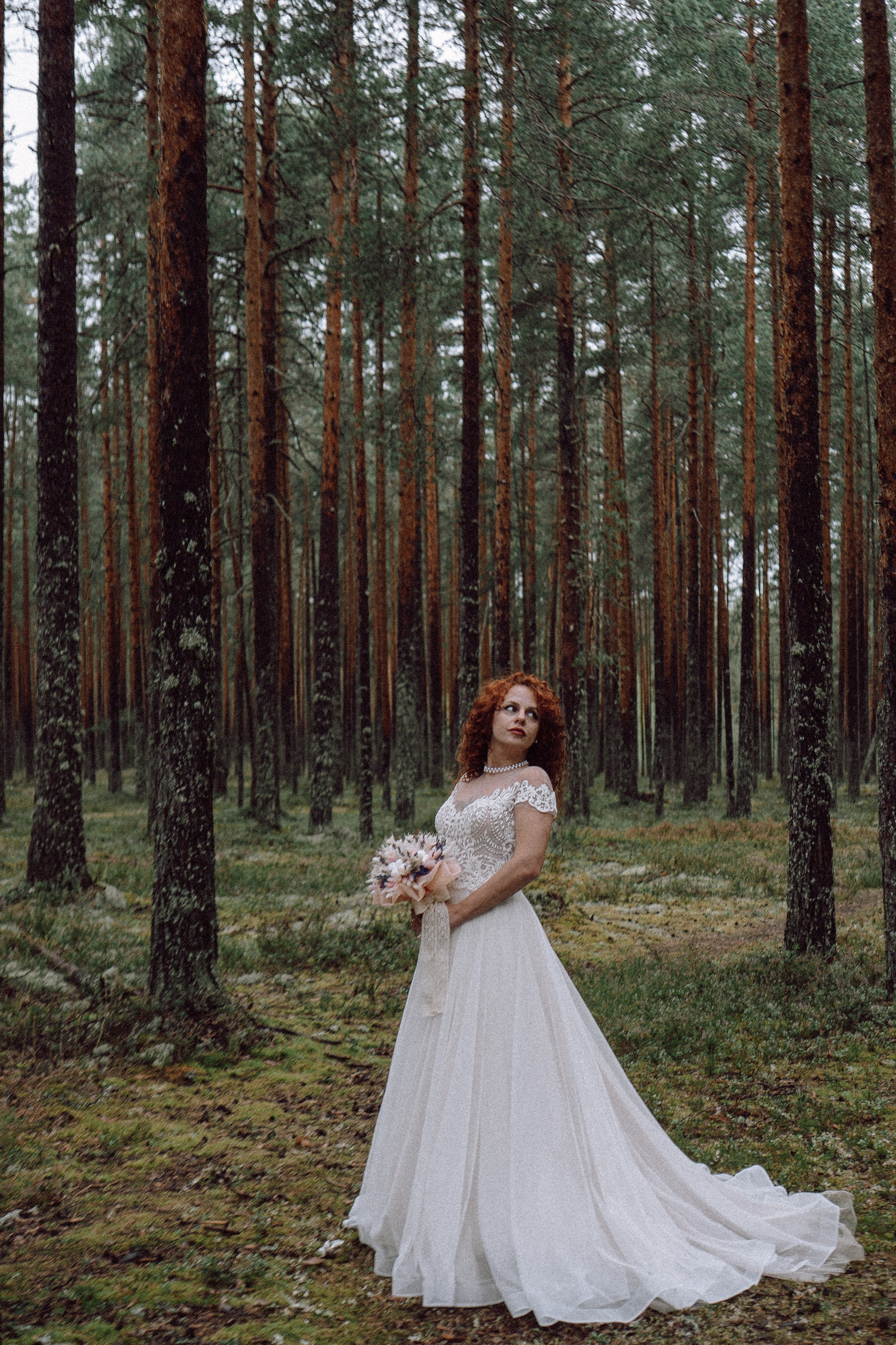 СВАДЕБНАЯ ФОТОСЕССИИЯ ПАРЫ В ГОРОДЕ ПРИОЗЕРСК В СОСНОВОМ ЛЕСУ И С ПИКАПОМ. Профессиональный фотограф, Санкт-Петербург — Виктория Богомолова