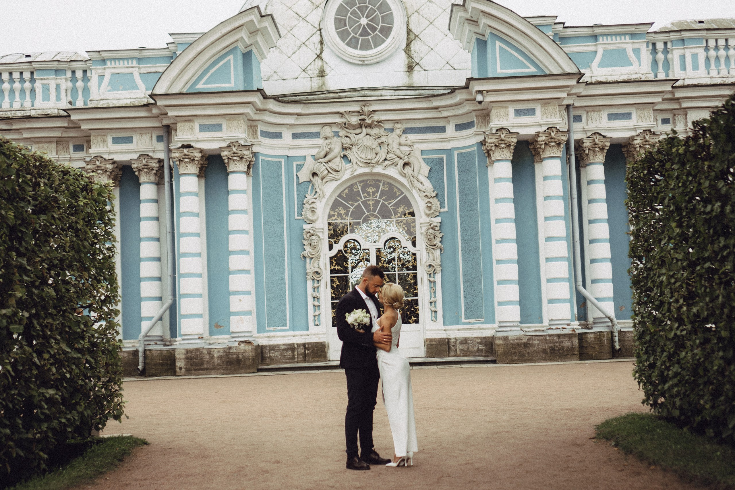 СВАДЕБНАЯ ИСТОРИЯ В ГОРОДЕ ПУШКИН ВОЗЛЕ ЕКАТЕРИНИНСКОГО ДВОРЦА И В ПАРКЕ. Профессиональный фотограф, Санкт-Петербург — Виктория Богомолова